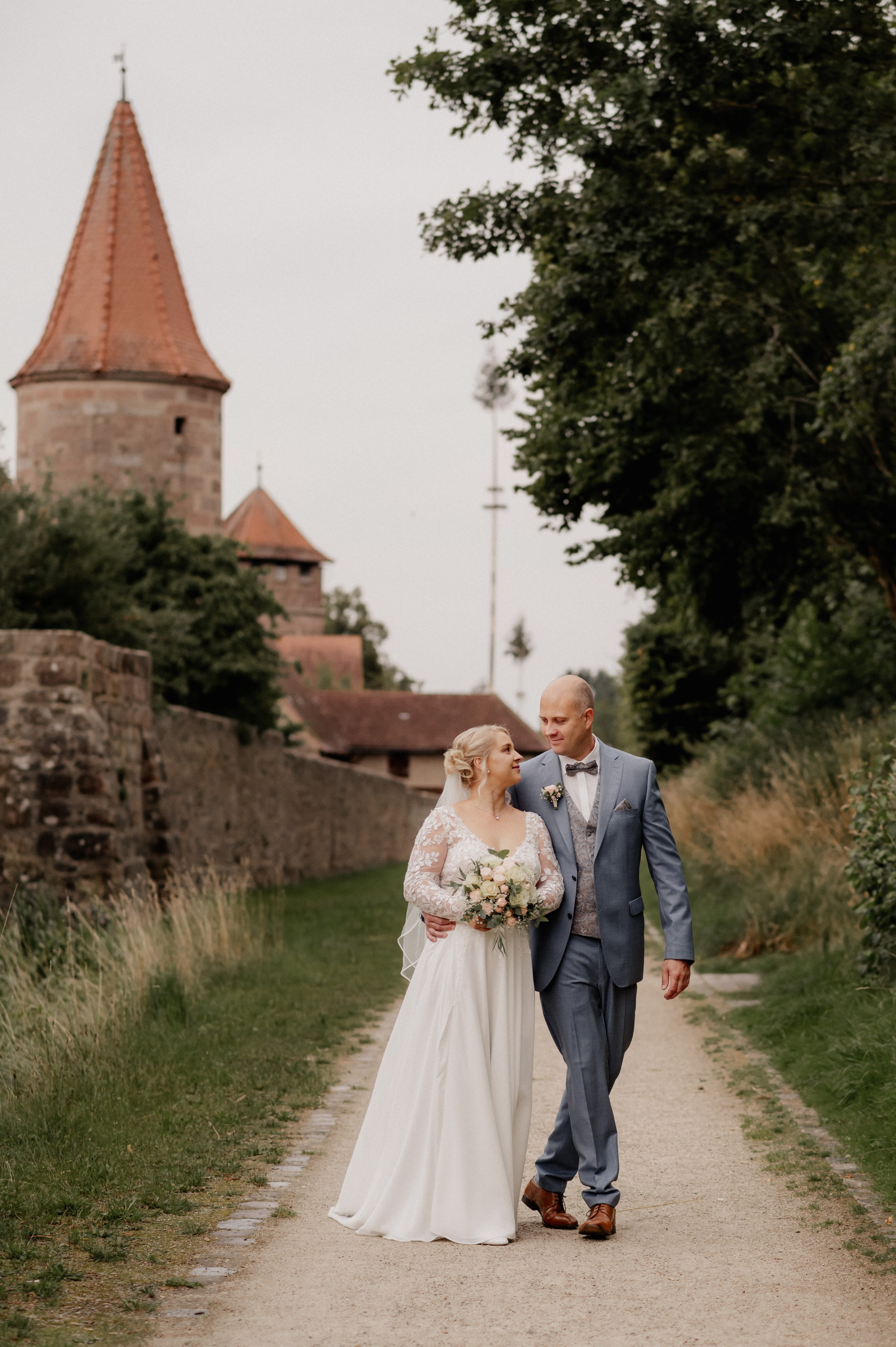 PRE-WEDDING IN WOLFRAMS-ESCHENBACH. Фотограф в Нюрнберге Ирина Менерт из Ансбаха