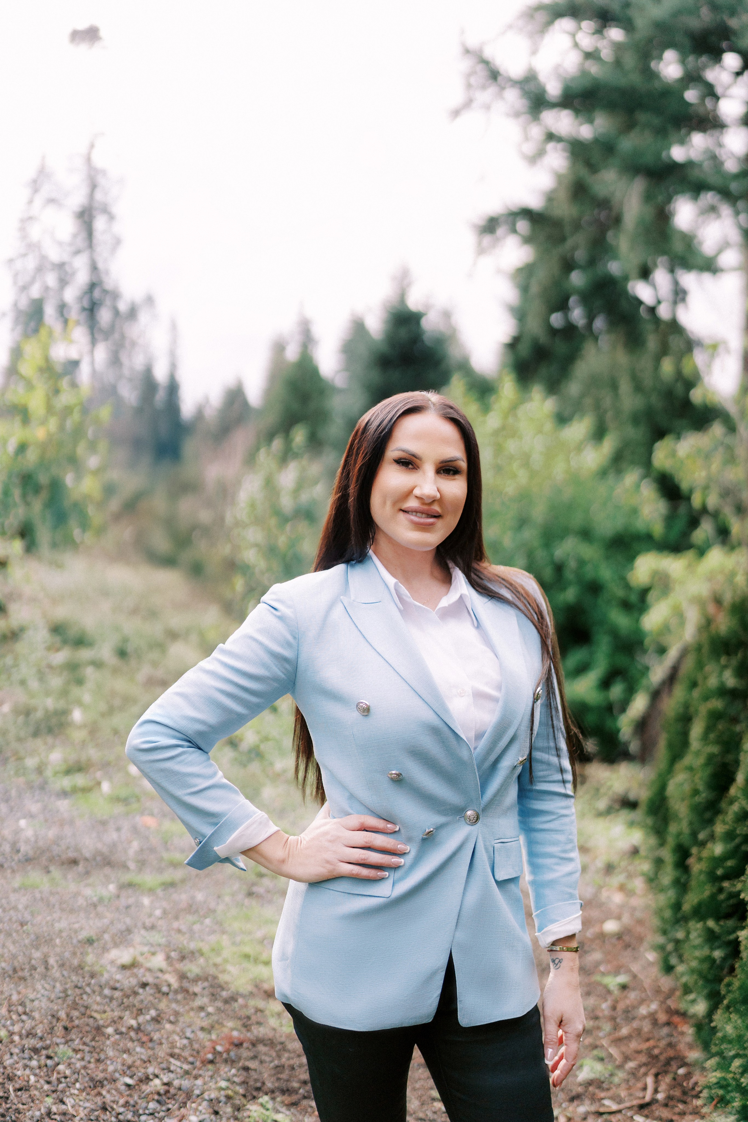 Business portrait. EVAN ARISTOV WEDDING PHOTOGRAPHY — Seattle Wedding Photographer