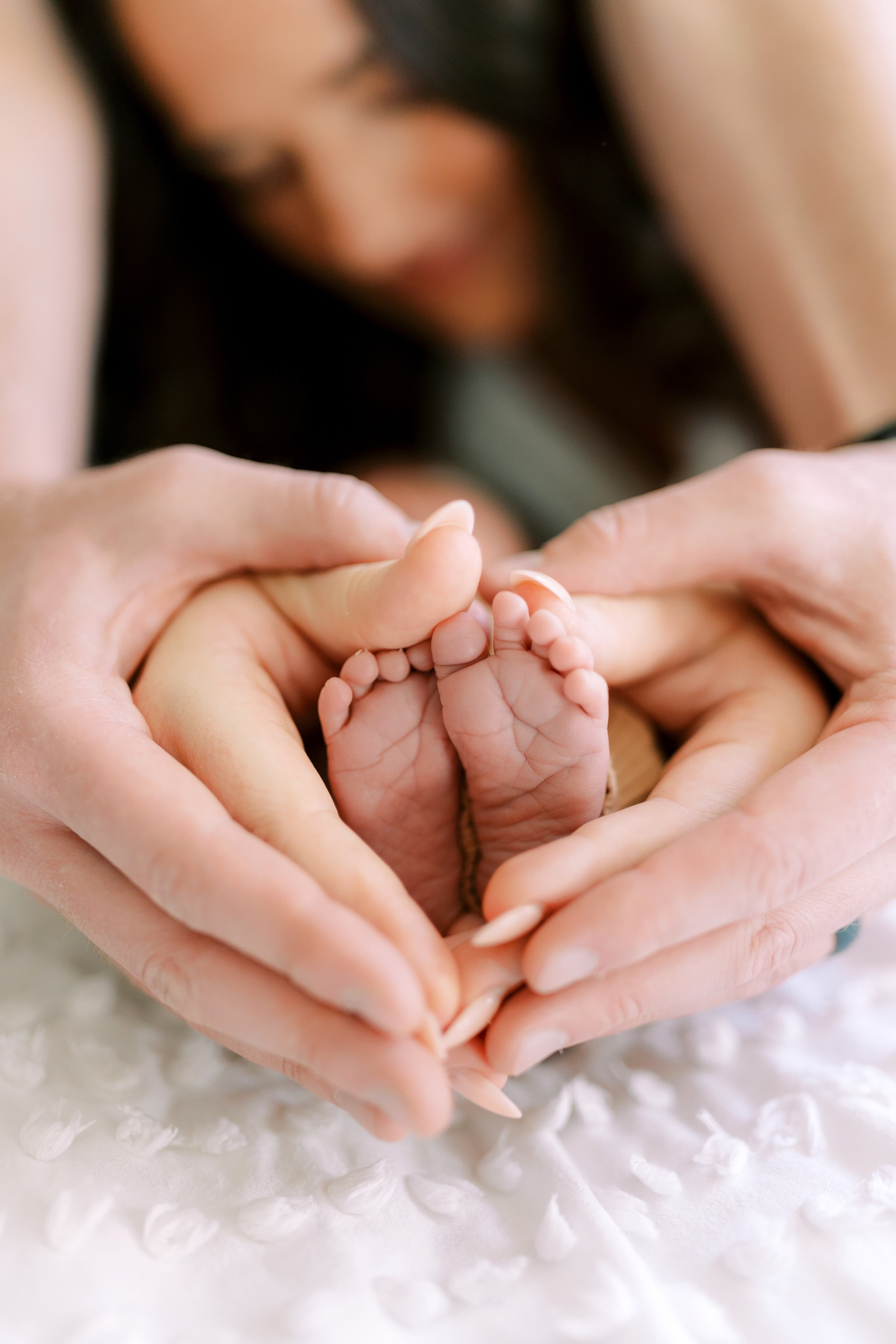 New born photoshoot at home. Anna & Entony. WA. November 2024. EVAN ARISTOV WEDDING PHOTOGRAPHY — Seattle Wedding Photographer