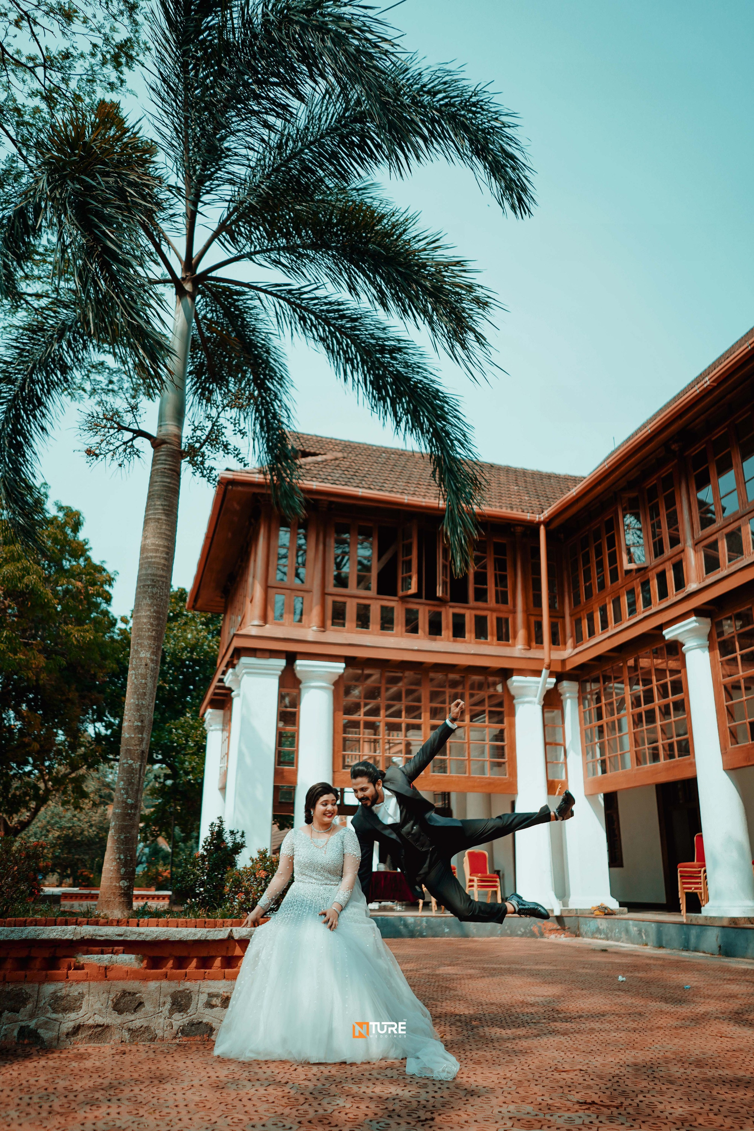 PHOTOS. NTURE WEDDING