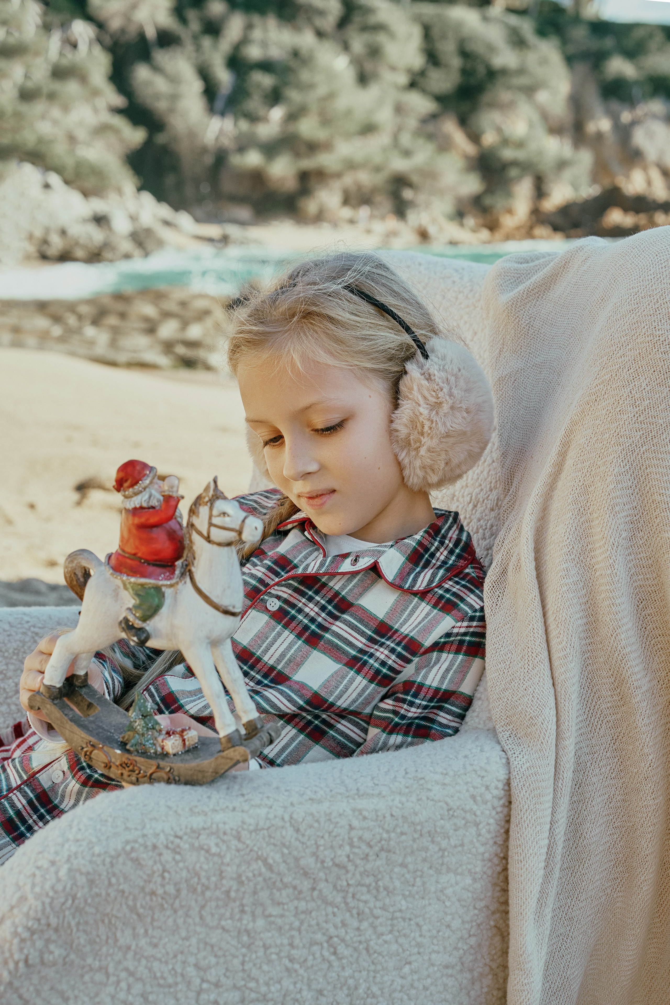 Пляж. Мама и дочь. Фотограф в Барселоне Жанна Захарченко