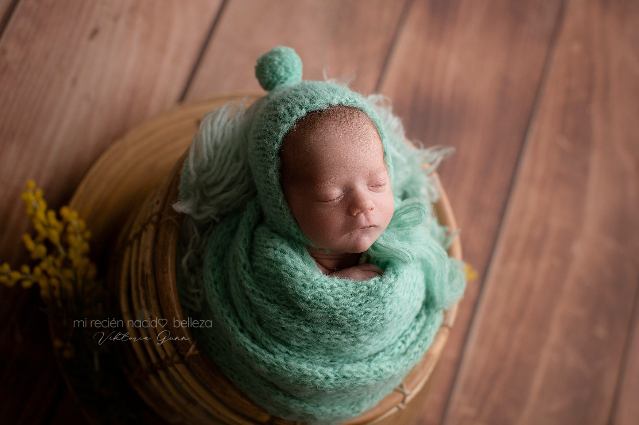 Новорожденные. Фотограф в Испании: Бенисса, Кальпе, Бенидорм, Аликанте Виктория Гунн