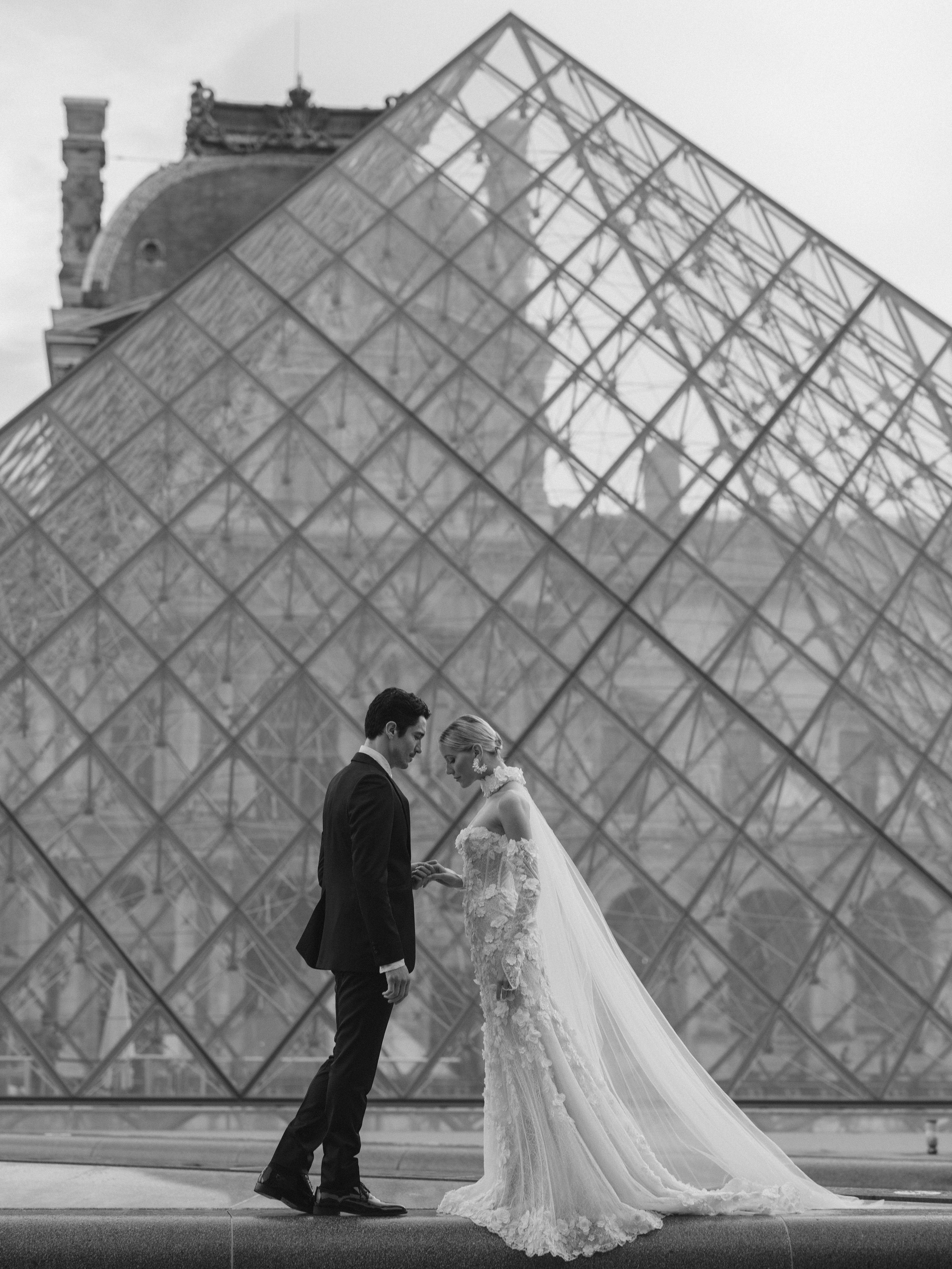 Paris Elopement Photography | Romantic Wedding Photos in Paris