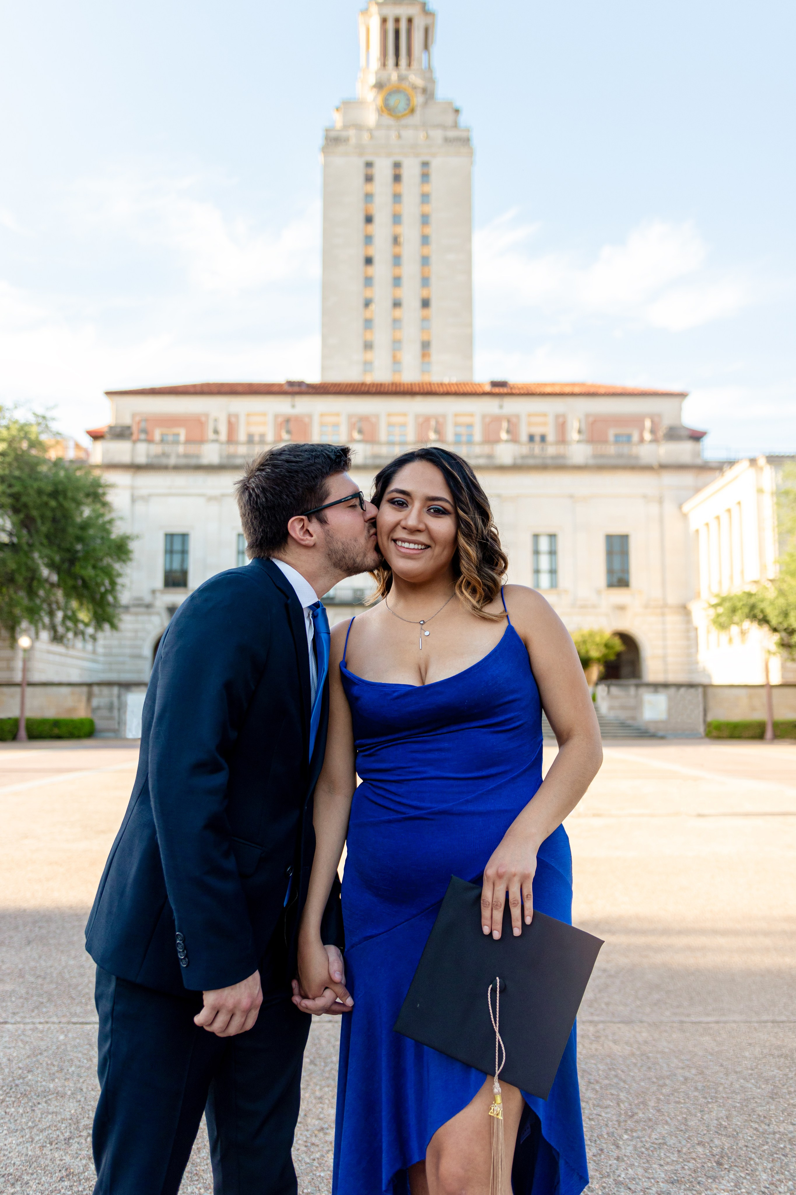 Alexa’s senior photoshoot at the University of Texas Austin