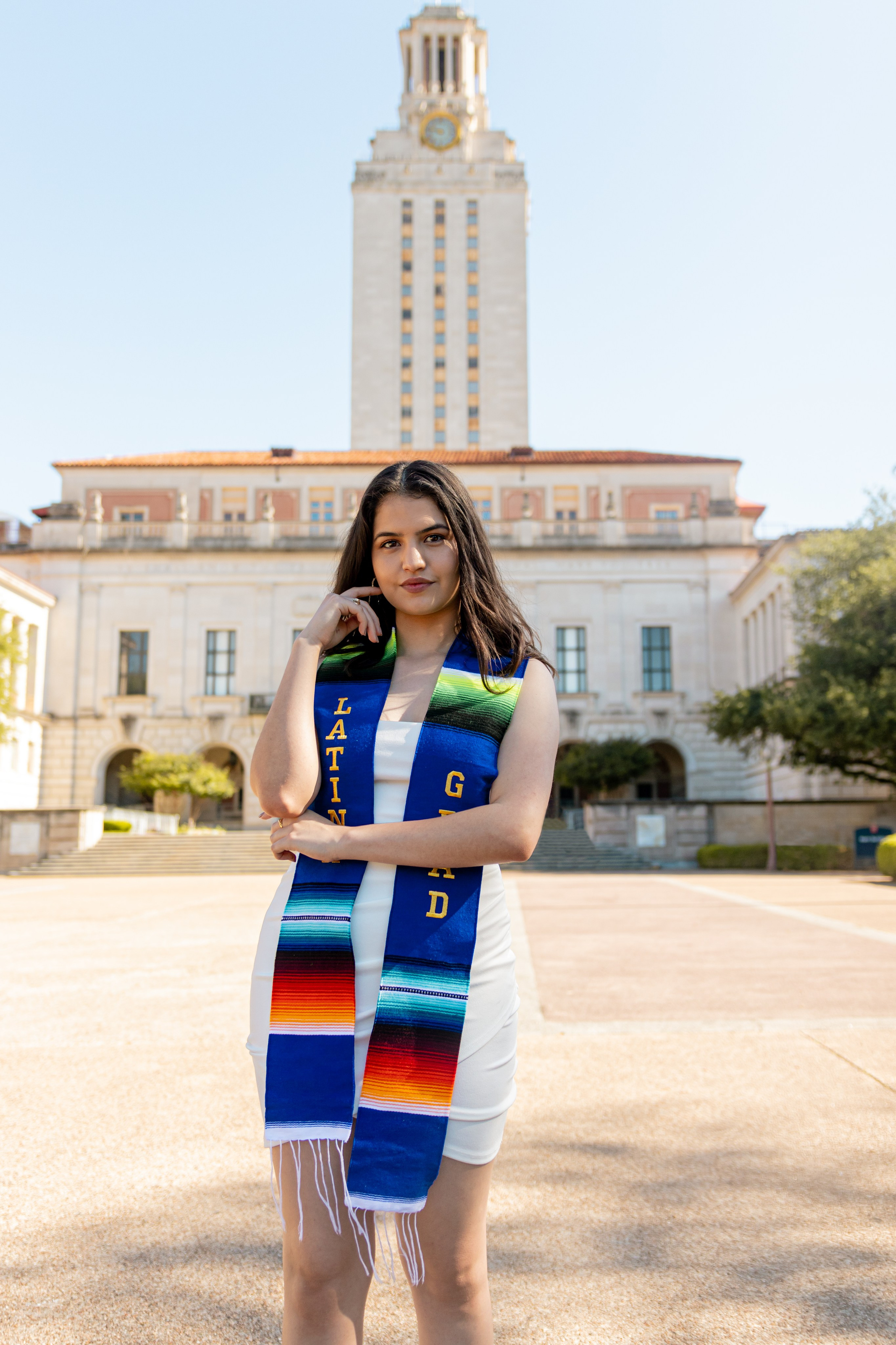 Noelia’s senior photoshoot at the University of Texas