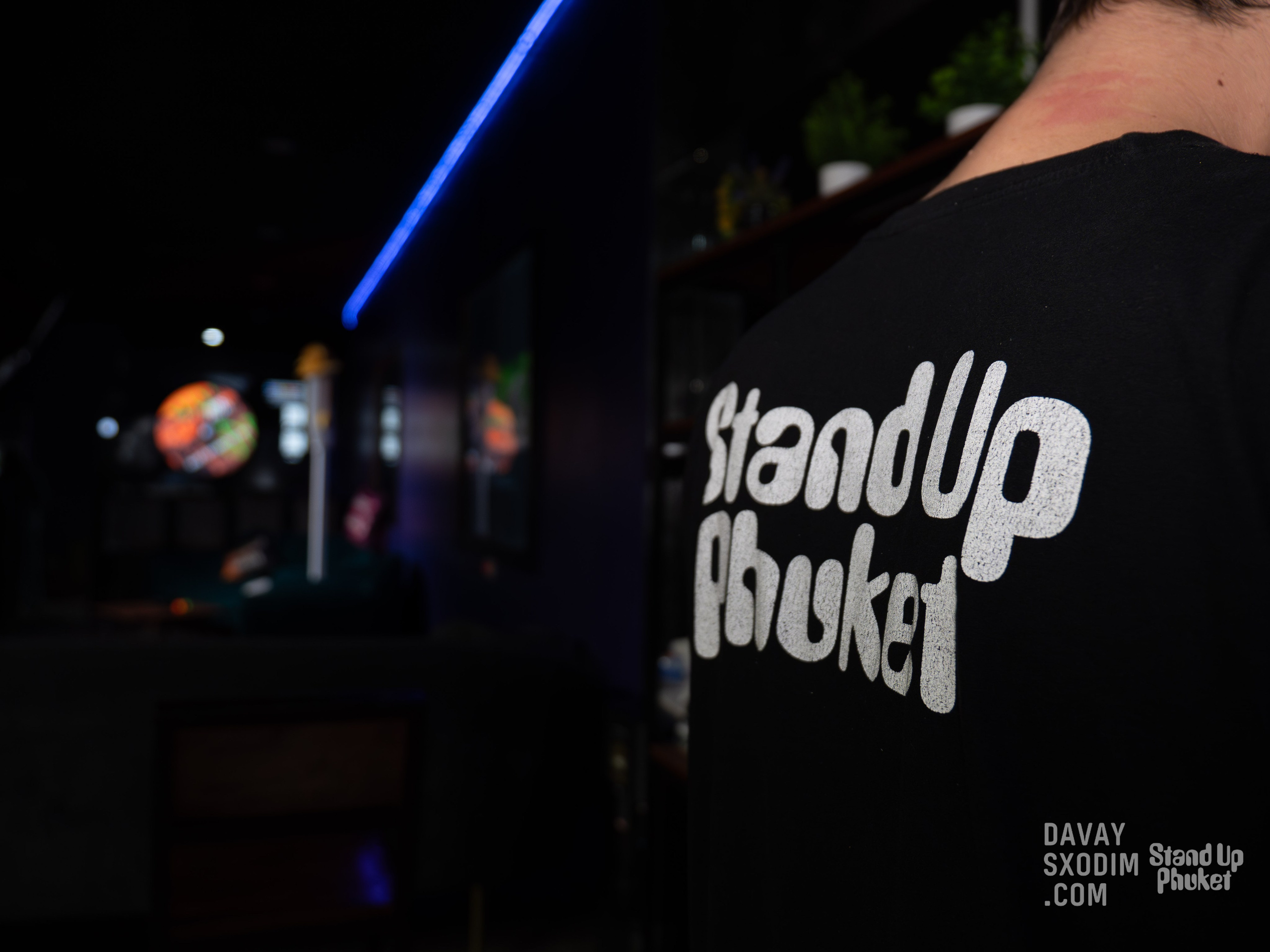 Standup-шоу «Тай-Болтай» | Фоторепортаж | Афиша | DAVAYSXODIM.com PHUKET. АФИША|ФОТОРЕПОРТАЖИ|ИВЕНТЫ|ПХУКЕТ