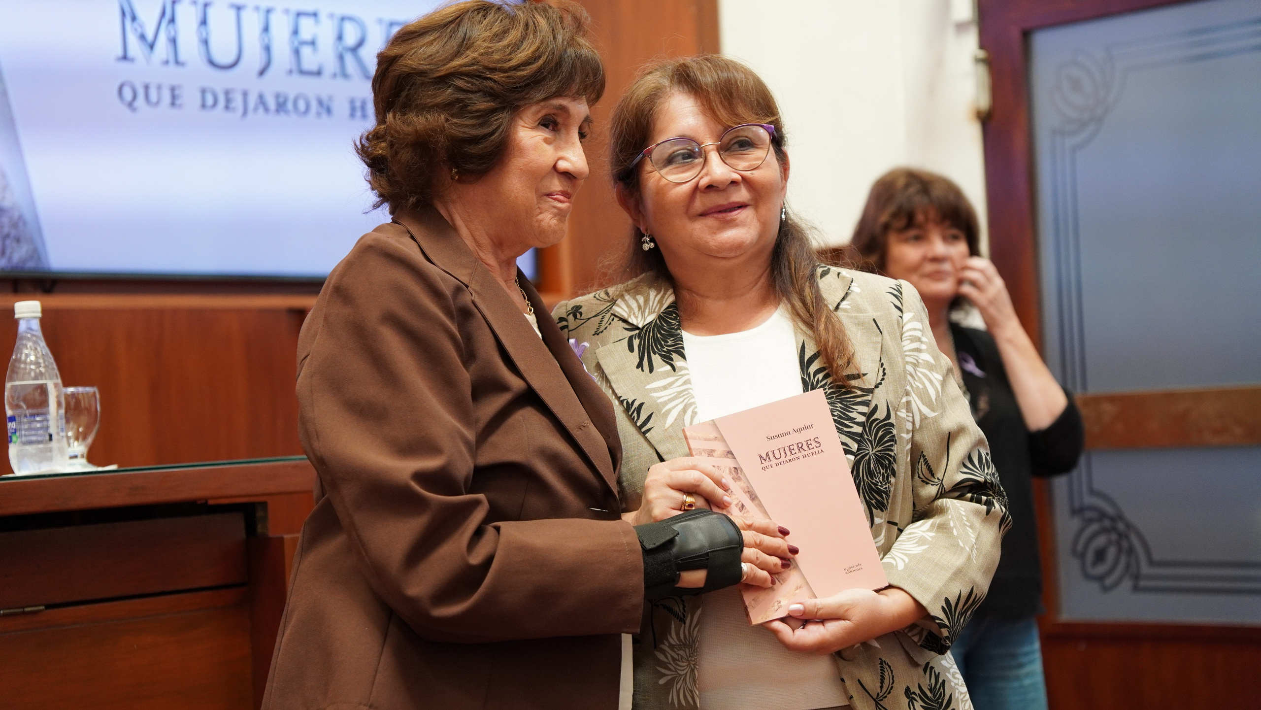 Presentación de libro, Legislatura de Jujuy. Cuarta Pared