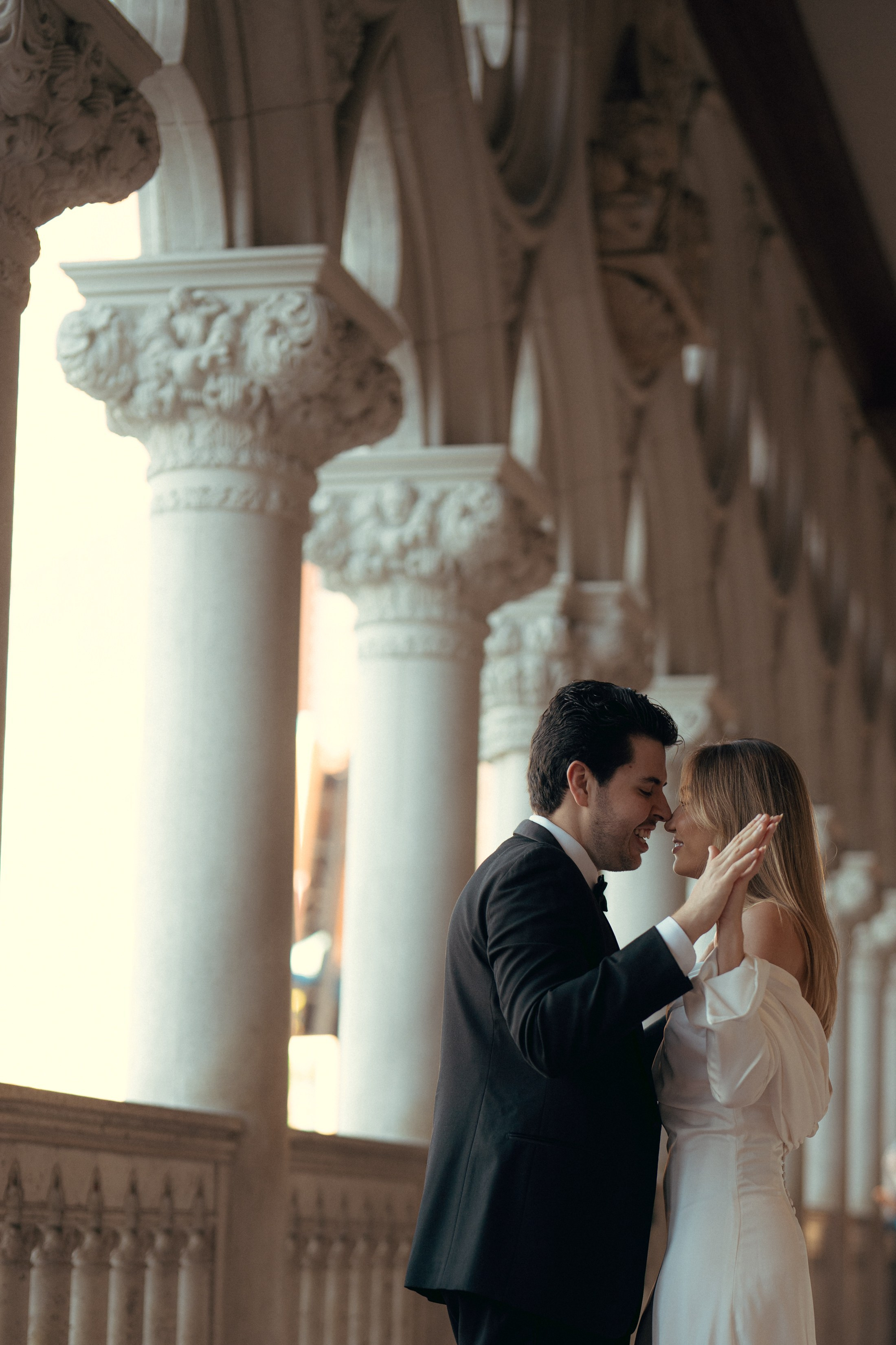 F&M. Wedding & elopement photographer Viktoriya Kravtsov. Las Vegas