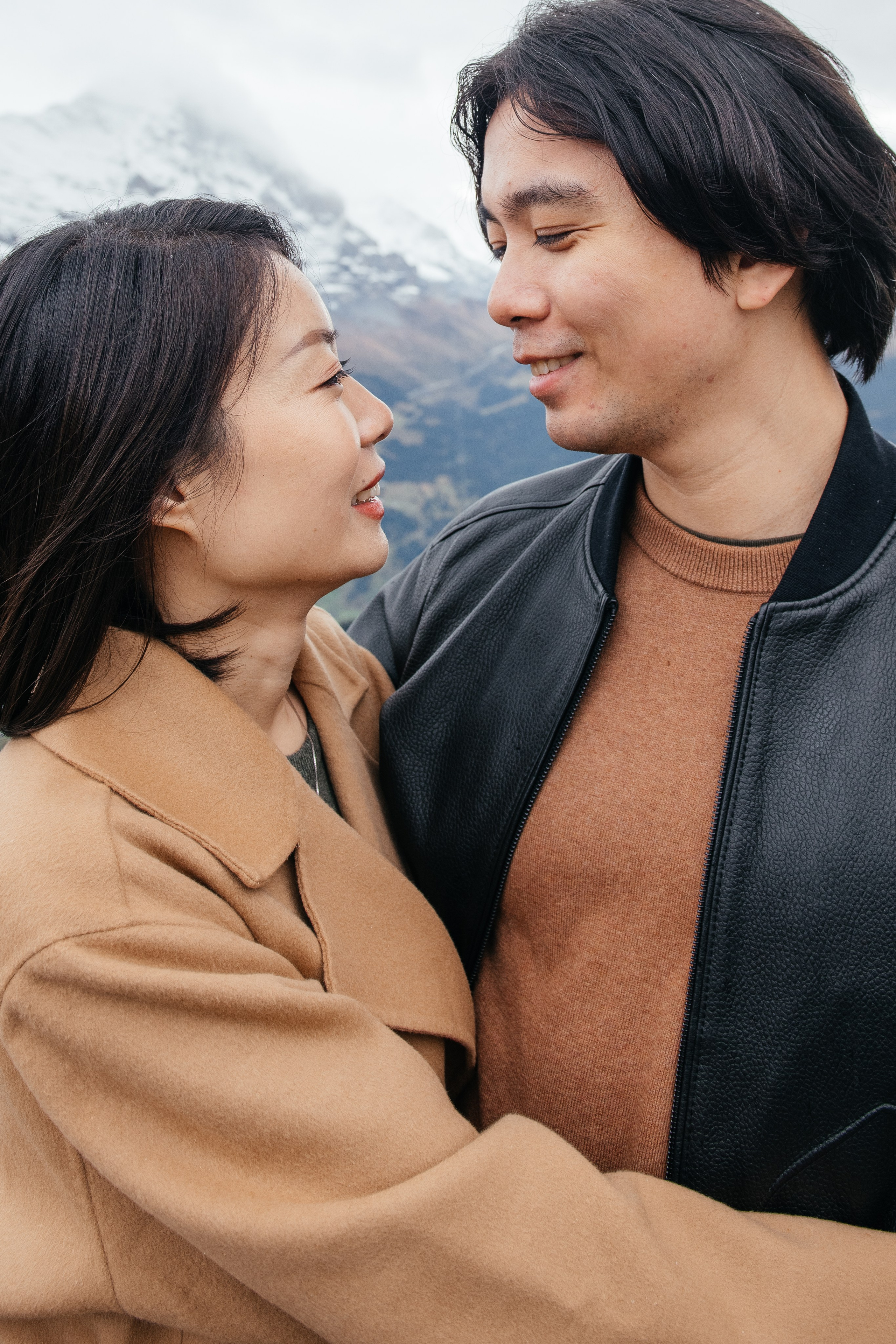 Kaiwen & Xiaoming Grindelwald, Switzerland. I am Elena Altendorfer. Wedding photographer in Zurich and Switzerland