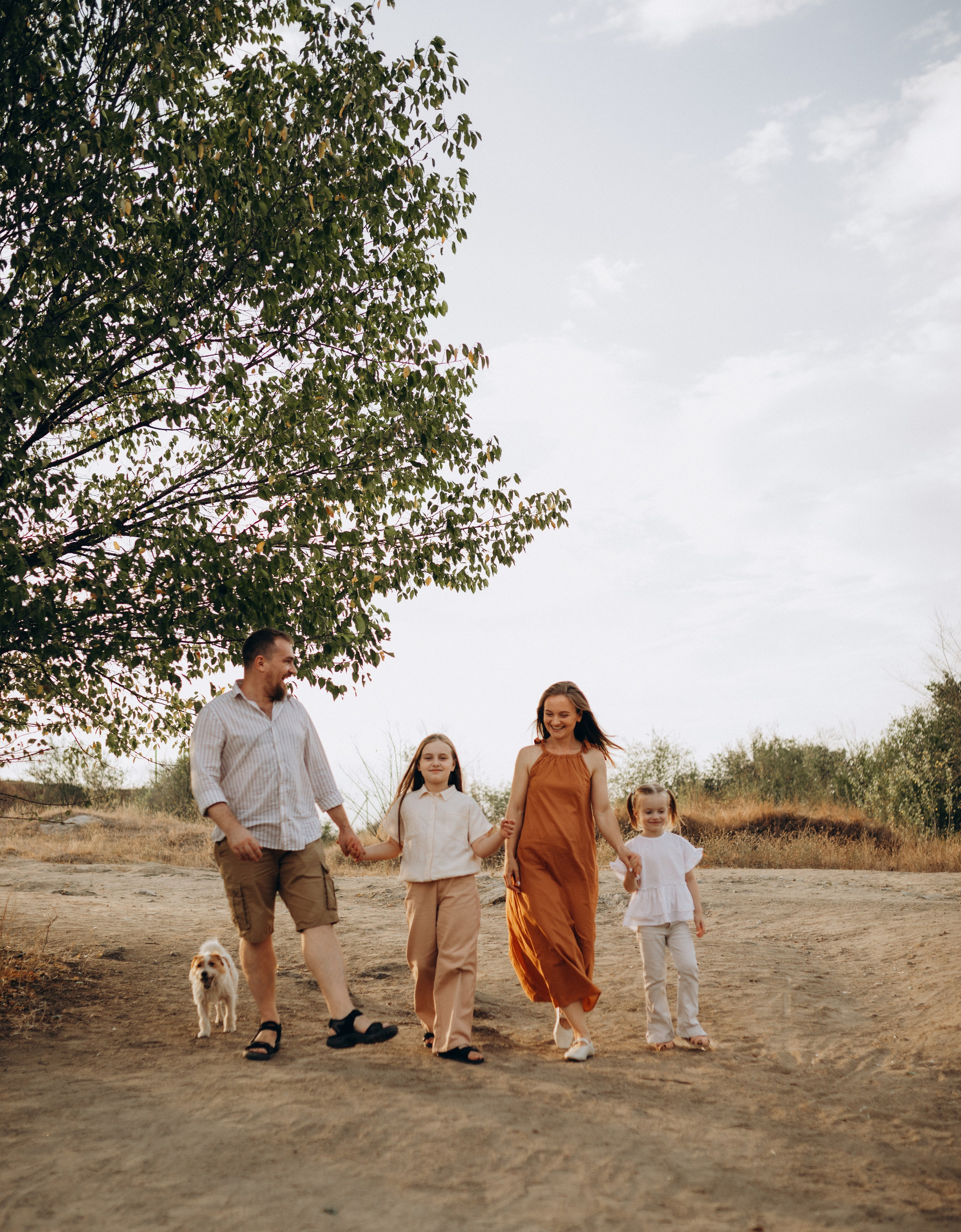 Ніколь Полінка Зіна Олександр. Сімейний фотограф Світлана Садовнікова