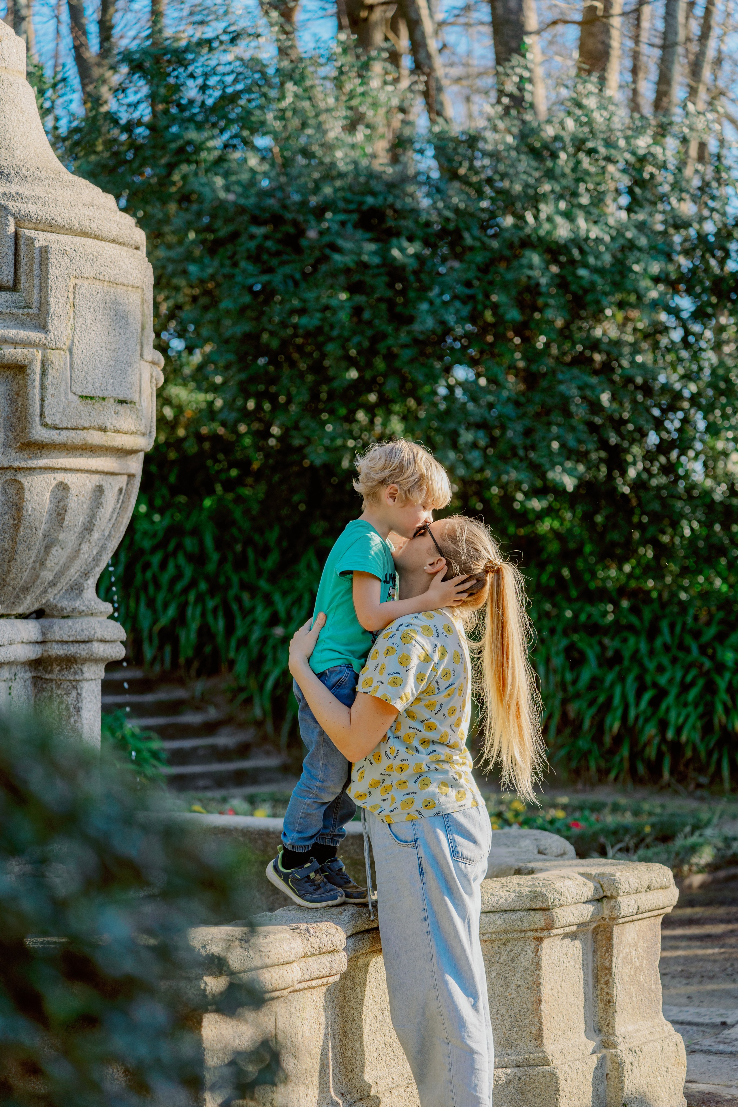Family photoshoot in Porto. Photographer in Portugal Polina Gotovaya