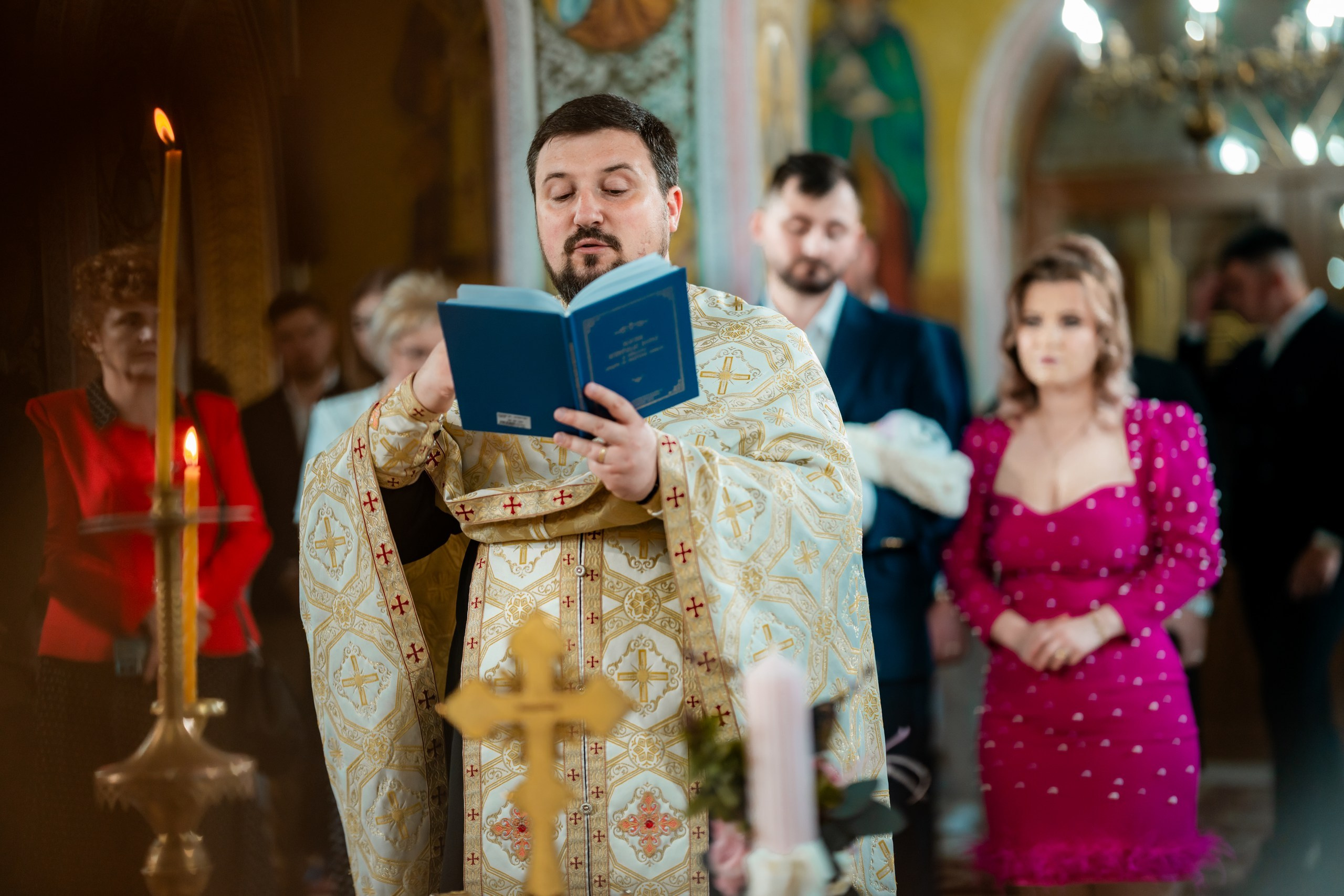 fotograf botez Miruna Parascheva, fotografie botez Botoșani, fotograf Alin Chirilă, amintiri botez, fotografii botez, botez Miruna Parascheva, fotograf copii, fotografie botez în Botoșani-alt="botez Miruna Parascheva, fotografie botez Alin Chirilă, amintiri botez, fotografii emoționante botez Botoșani"-- fotografii-botez-bebelus- amintiri-botez-micuț- moment-sfânt-crestinare- fotografie-emotionanta-botez- detalii-botez-bebelusi- parinti-fericiti-la-botez- fotograf-botez-profesionist- botez-in-biserica-ortodoxa- micuț-botezat-cu-emoție- zâmbete-și-lacrimi-la-botez- bebeluș-la-cristelniță- decor-botez-colorat- botez-cu-dragoste-și-credință- emotie-pura-la-botez- fotograf-botez-botosani- botez-iasi-suceava-fotograf- amintiri-nepretuite-botez