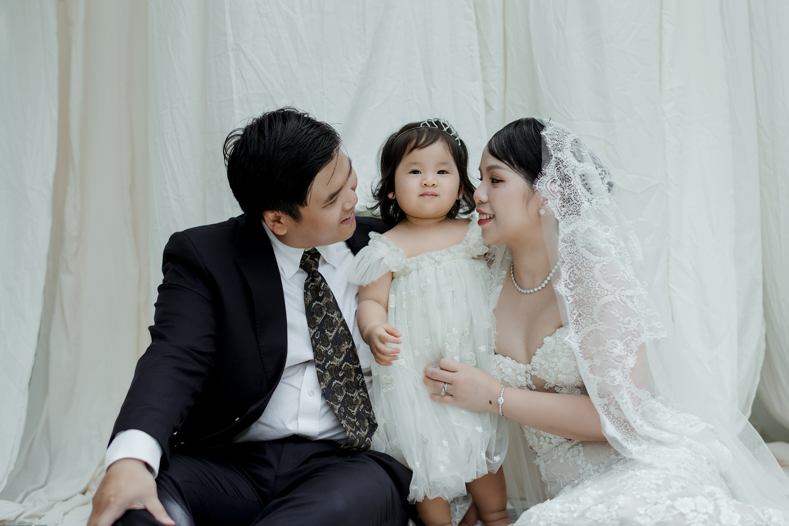 Khoa + Vi. BenColor Studio