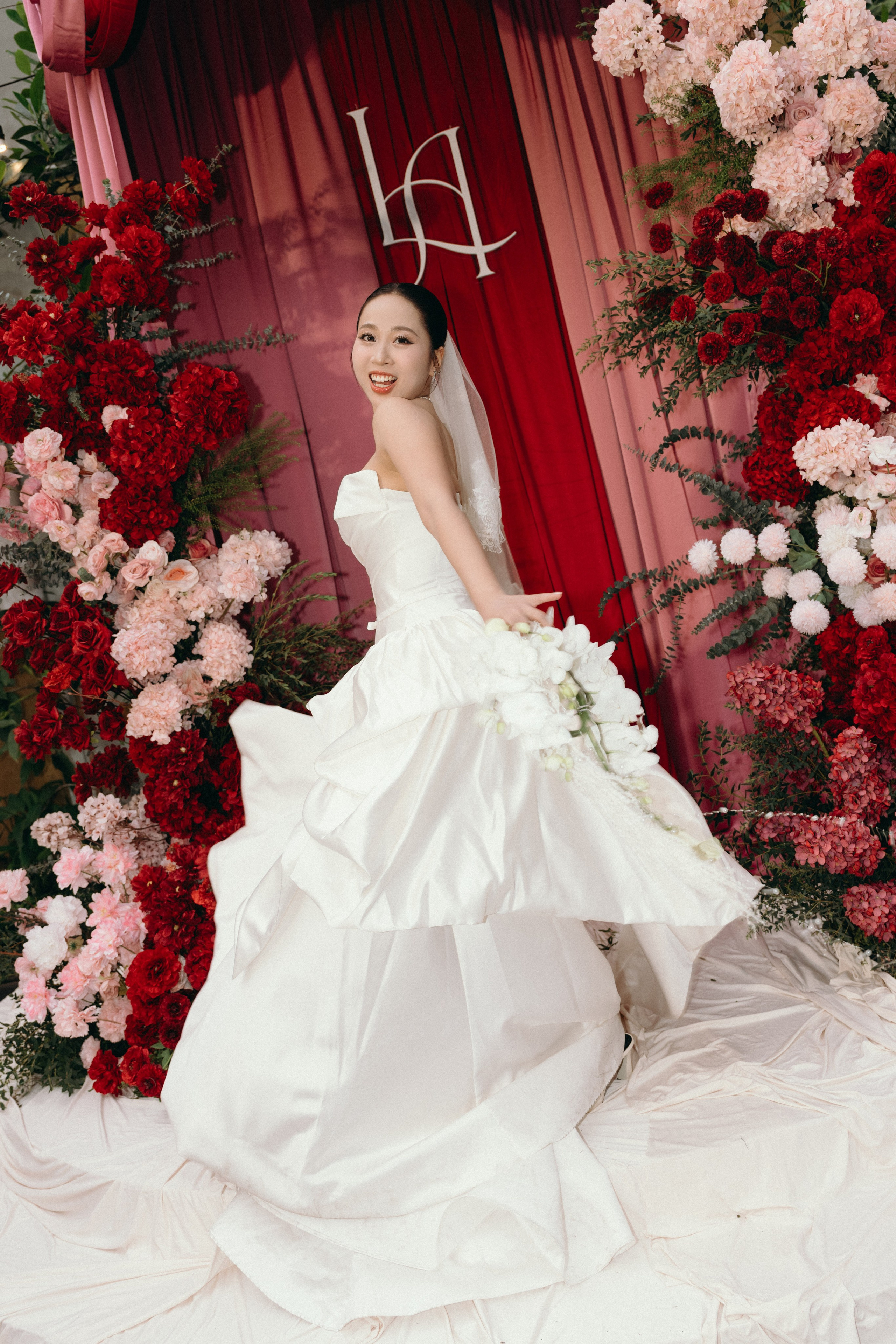 Quan + HienAnh | Photojournalism. BenColor Studio