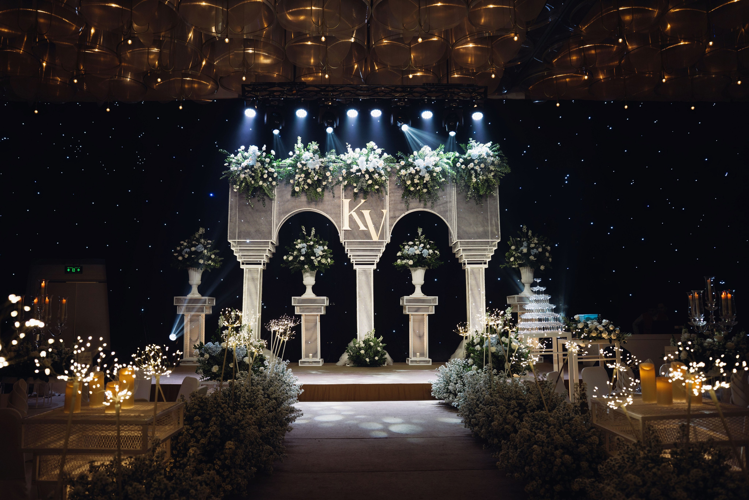 Khoa + Vi | Photojournalism. BenColor Studio