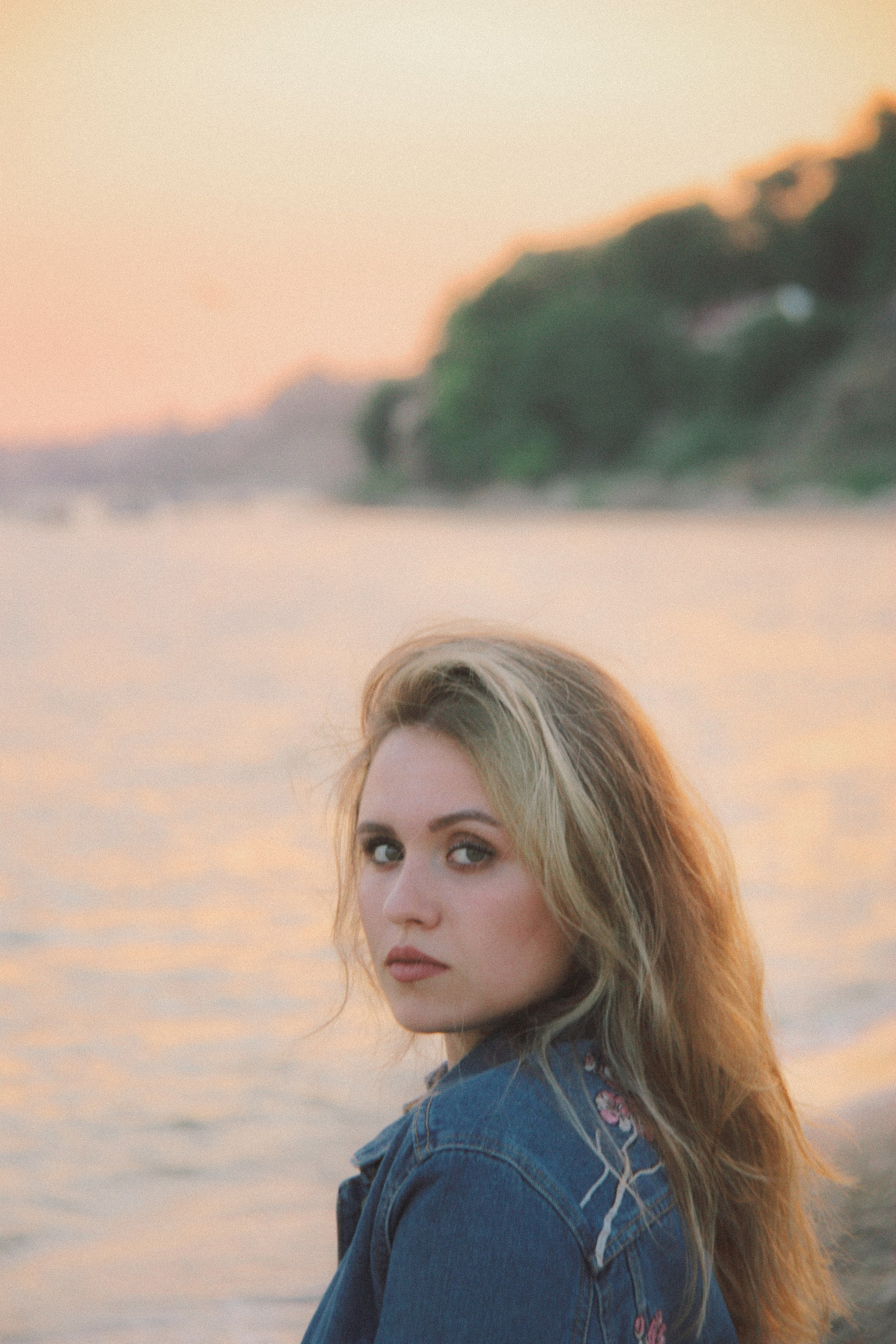 Dasha / sea walk. Photographer in Gothenburg Aleksandra Stroganova