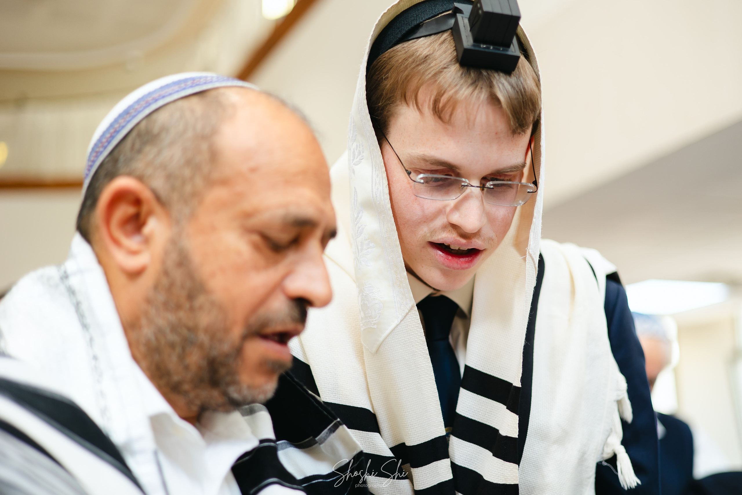 BRIT TWINS. Https://shi-photo.com/