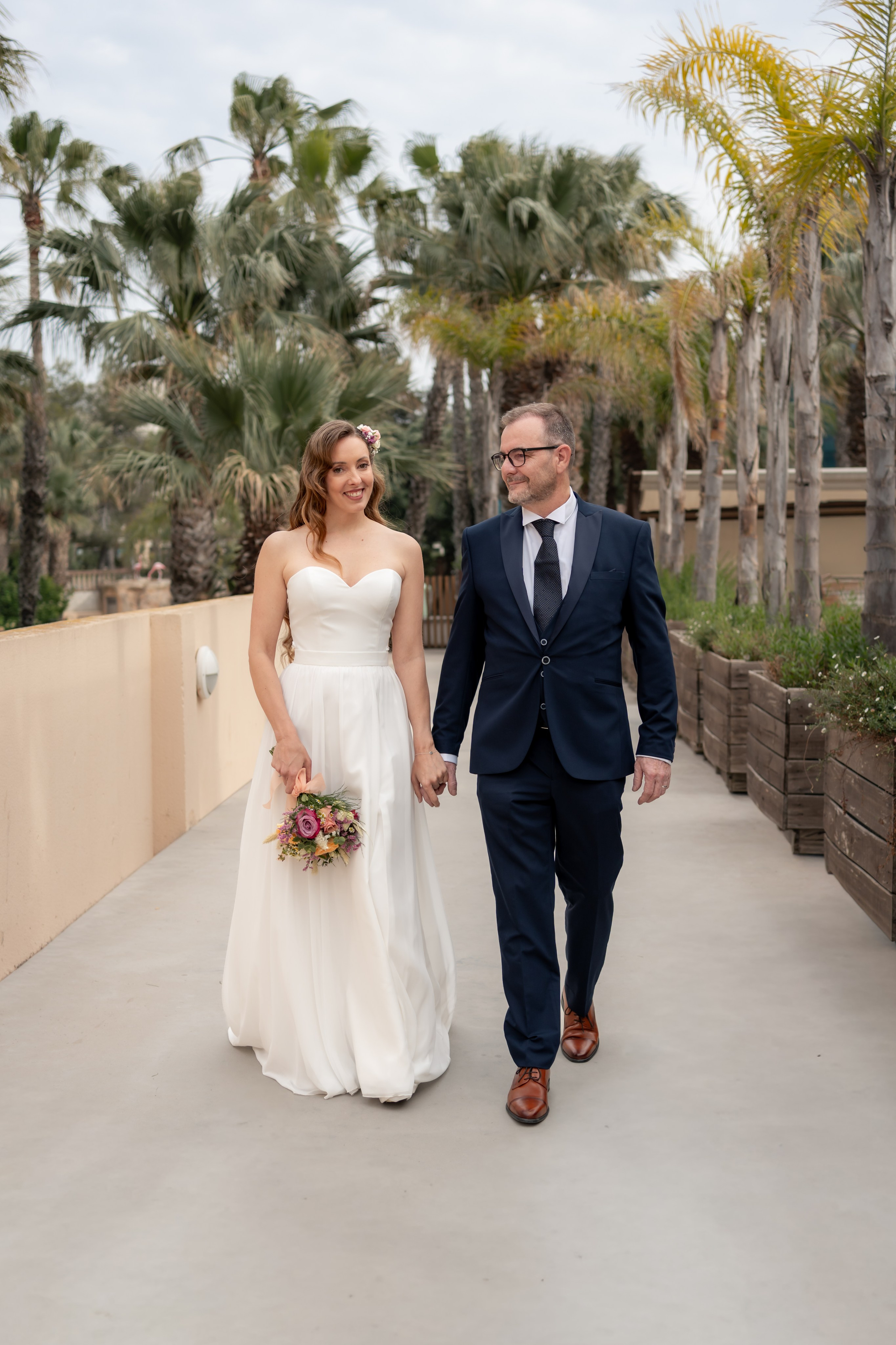 César & Virginia — Wedding Day. Fotografía profesional en Calafell - Elena Medvedeva