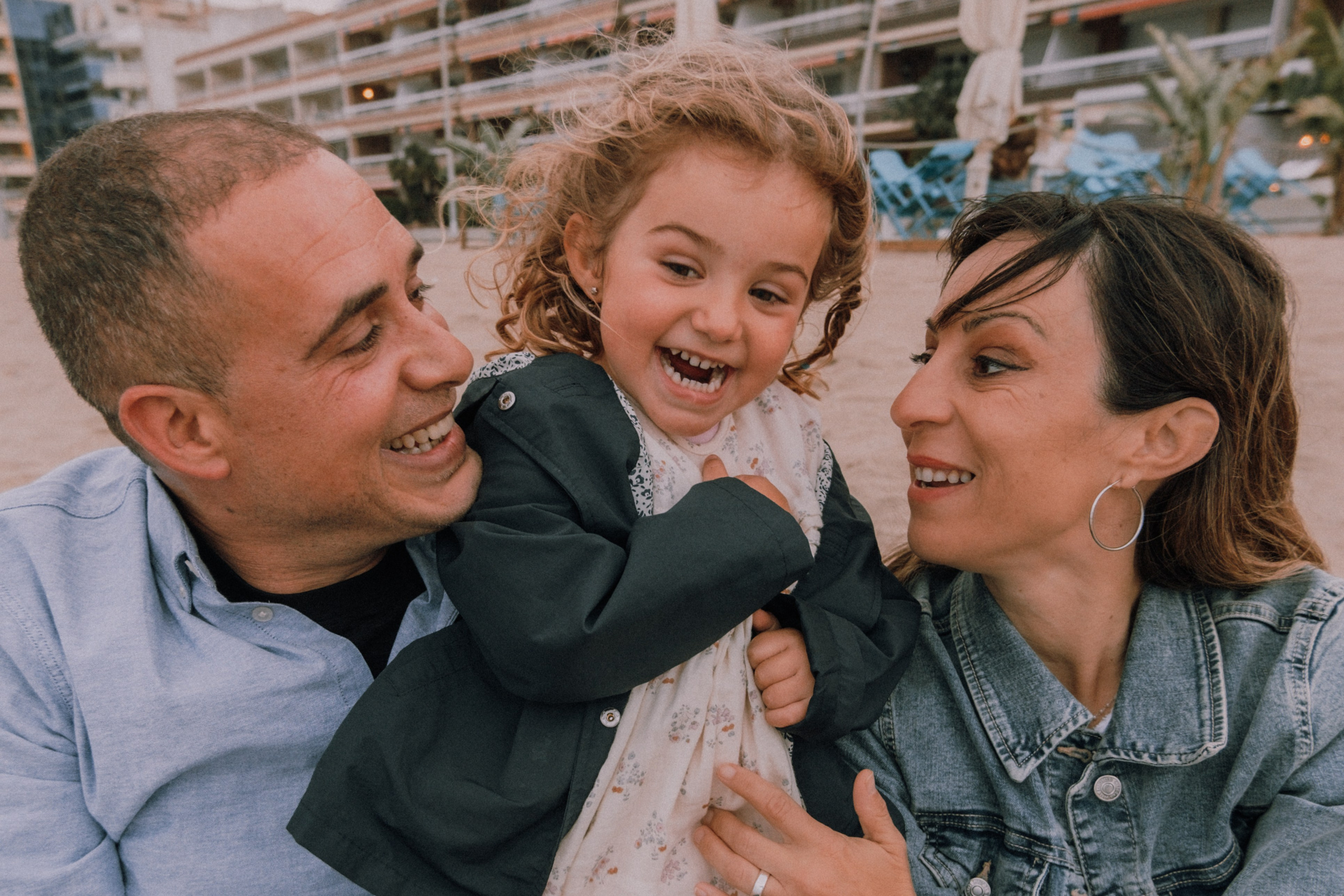 Семейная фотосессия на пляже. Профессиональная фотосъемка в Калафелле — Елена Медведева