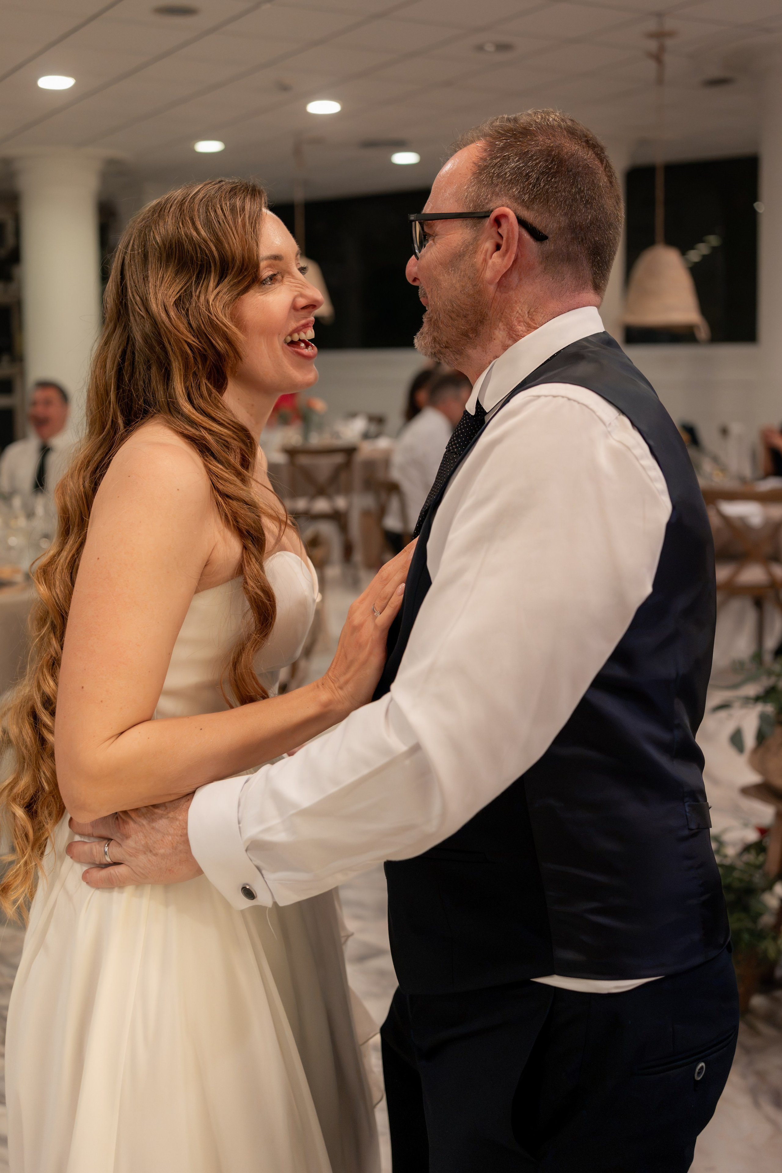 César & Virginia — Wedding Day. Fotografía profesional en Calafell - Elena Medvedeva