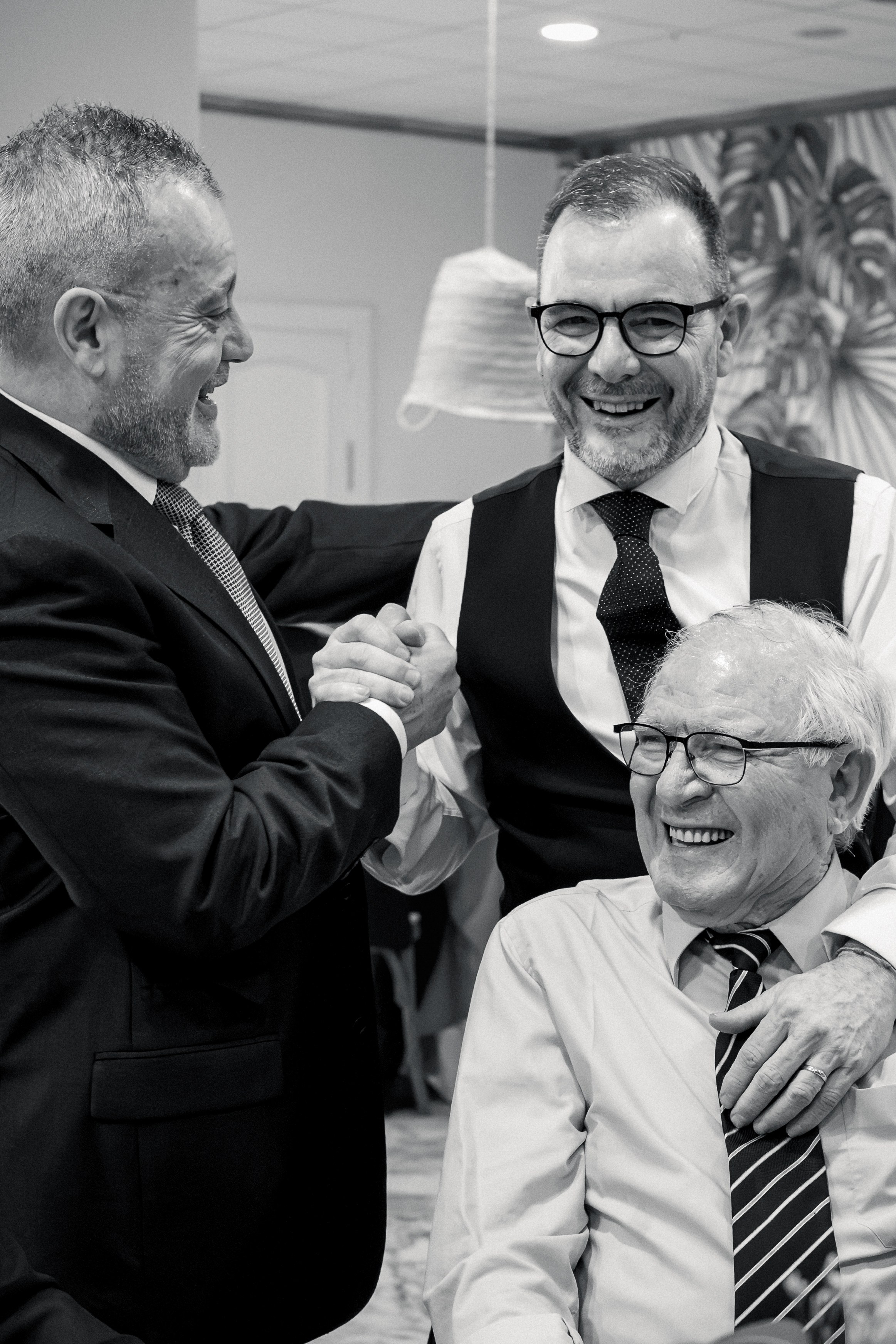 César & Virginia — Wedding Day. Fotografía profesional en Calafell - Elena Medvedeva