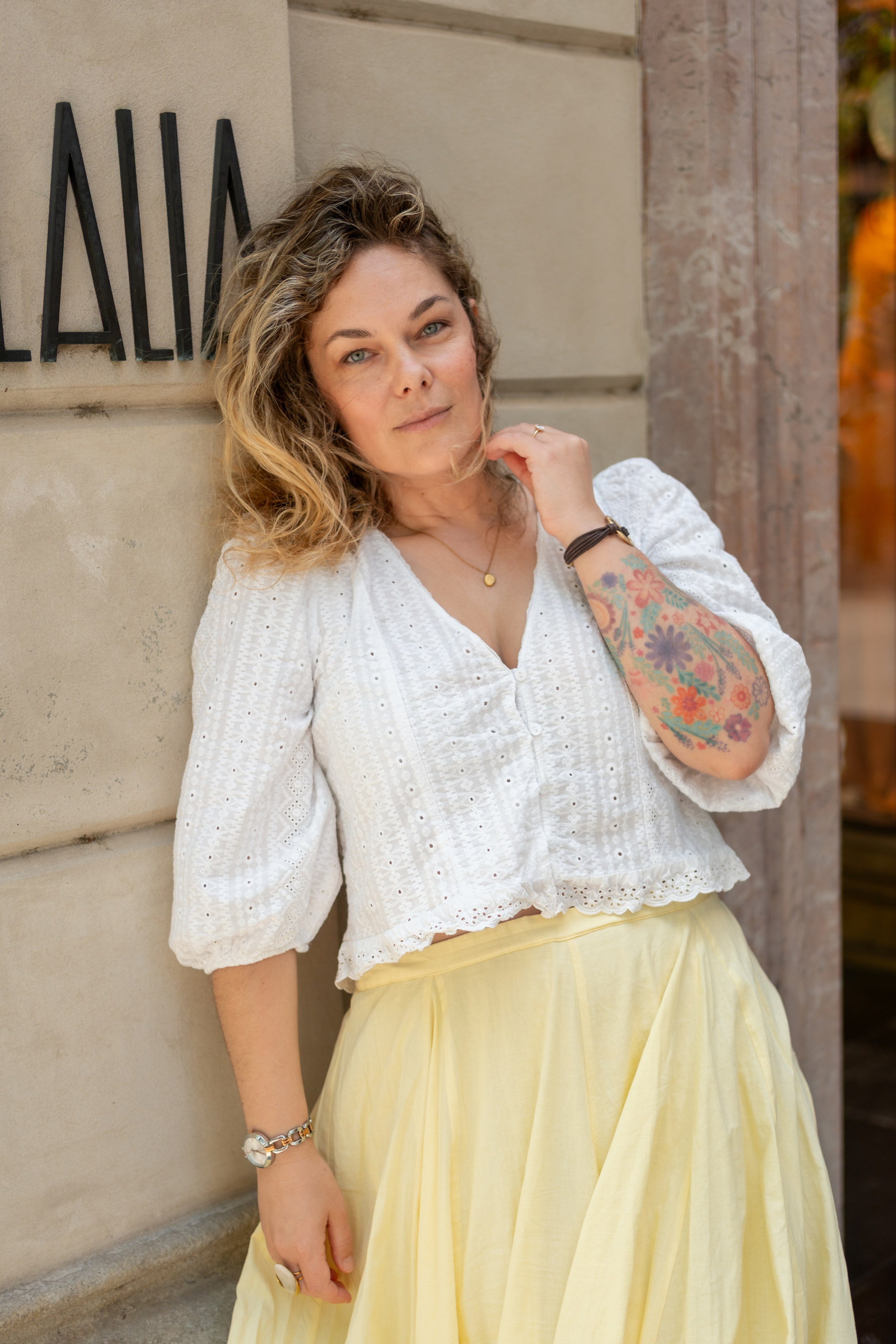Luz urbana. Fotografía profesional en Calafell - Elena Medvedeva