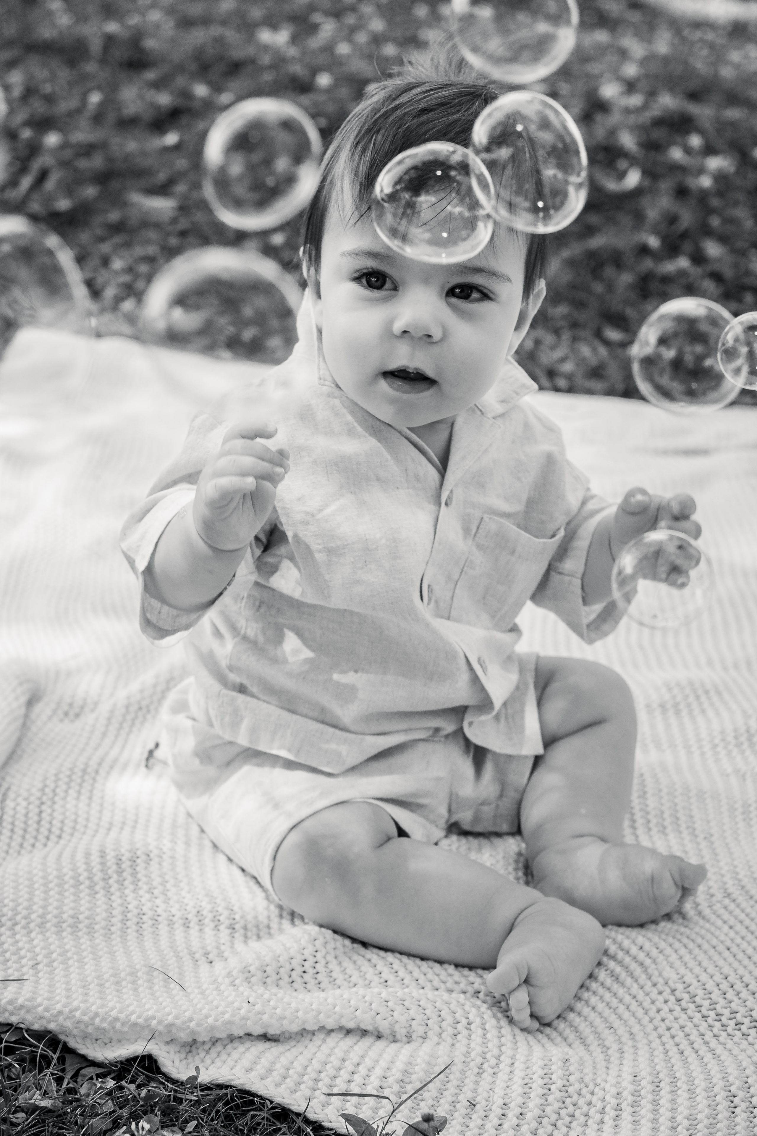En brazos de mamá. Fotografía profesional en Calafell - Elena Medvedeva