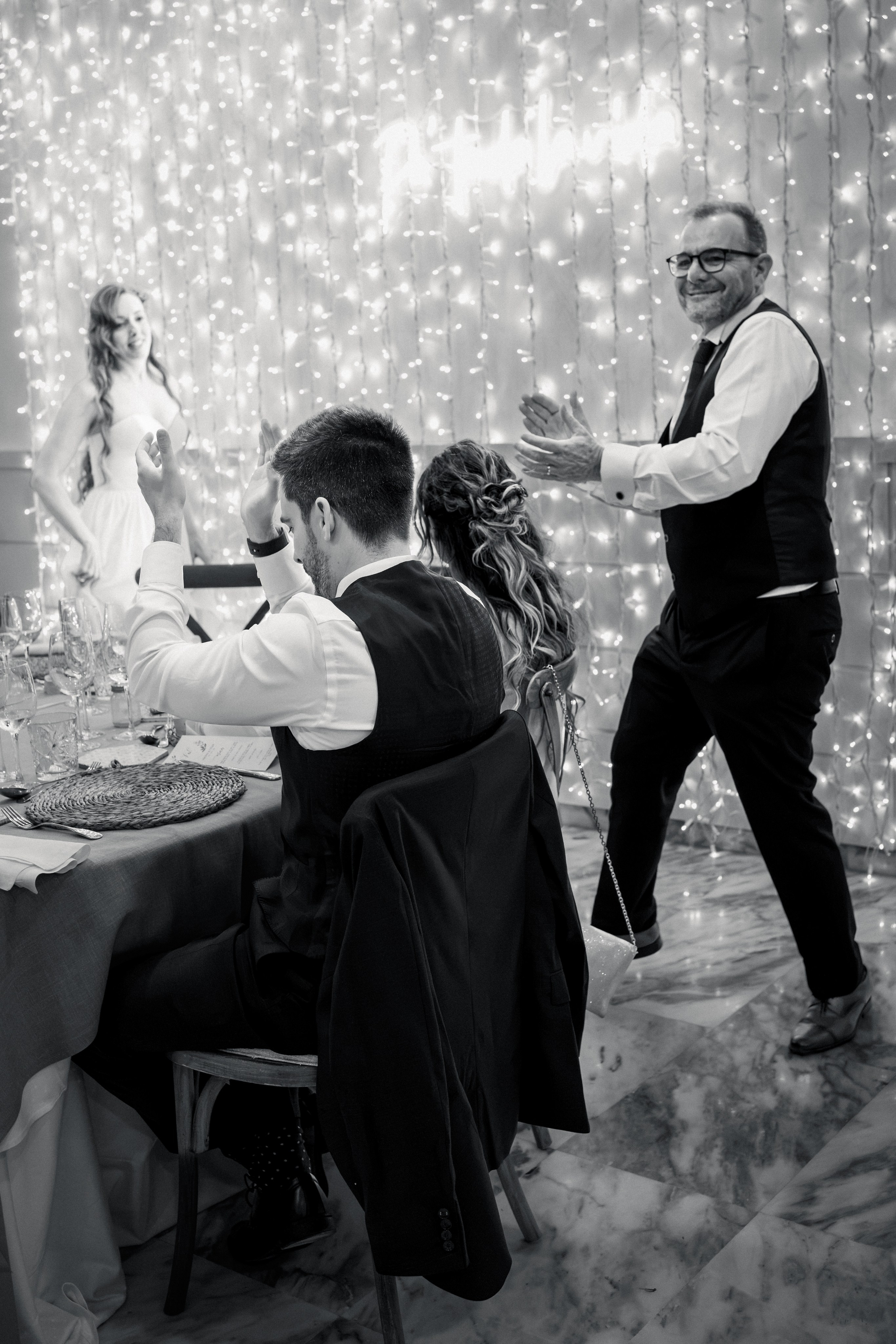 César & Virginia — Wedding Day. Fotografía profesional en Calafell - Elena Medvedeva