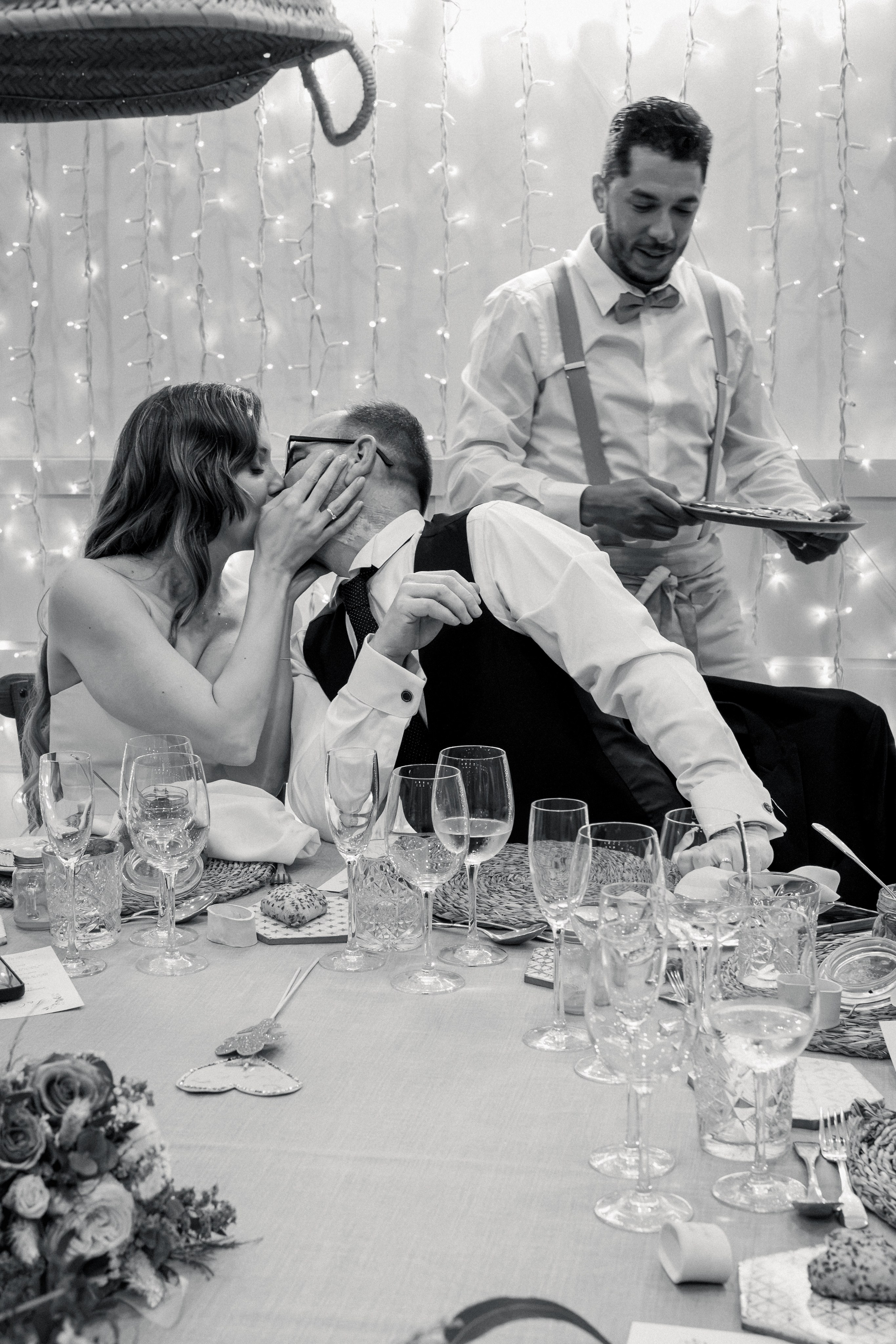César & Virginia — Wedding Day. Fotografía profesional en Calafell - Elena Medvedeva