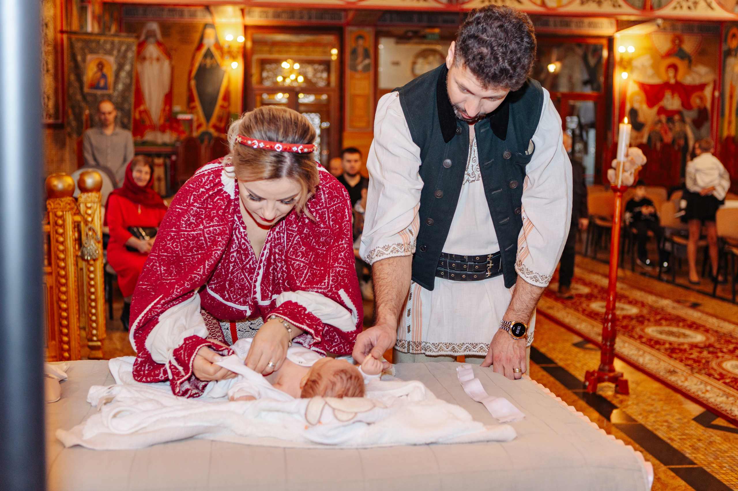 Botezul micuțului Matteo. Cristina Andronache fotograf Brașov fotograf de familie fotograf de nunta Brașov