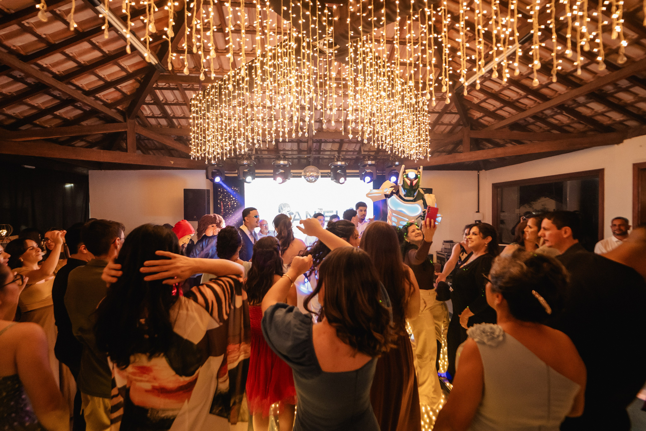 Clara & Vitor. O Casal Dos Noivos