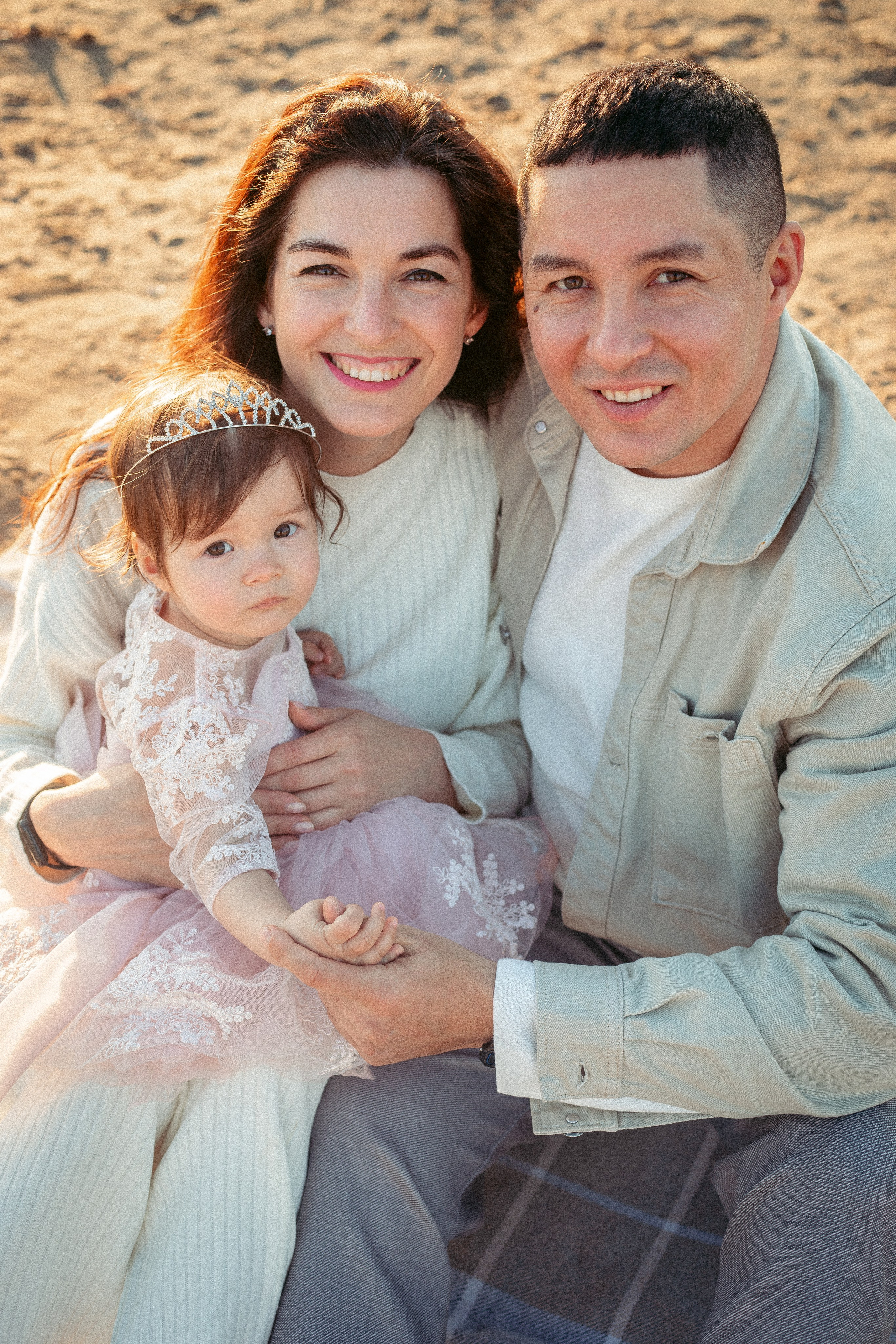 Little Beach Celebration. Family Photographer in Greece