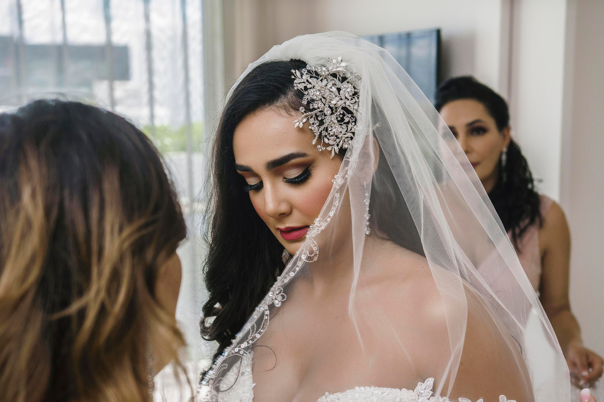 Glamorous bridal session by fine art photographer in Cancun
