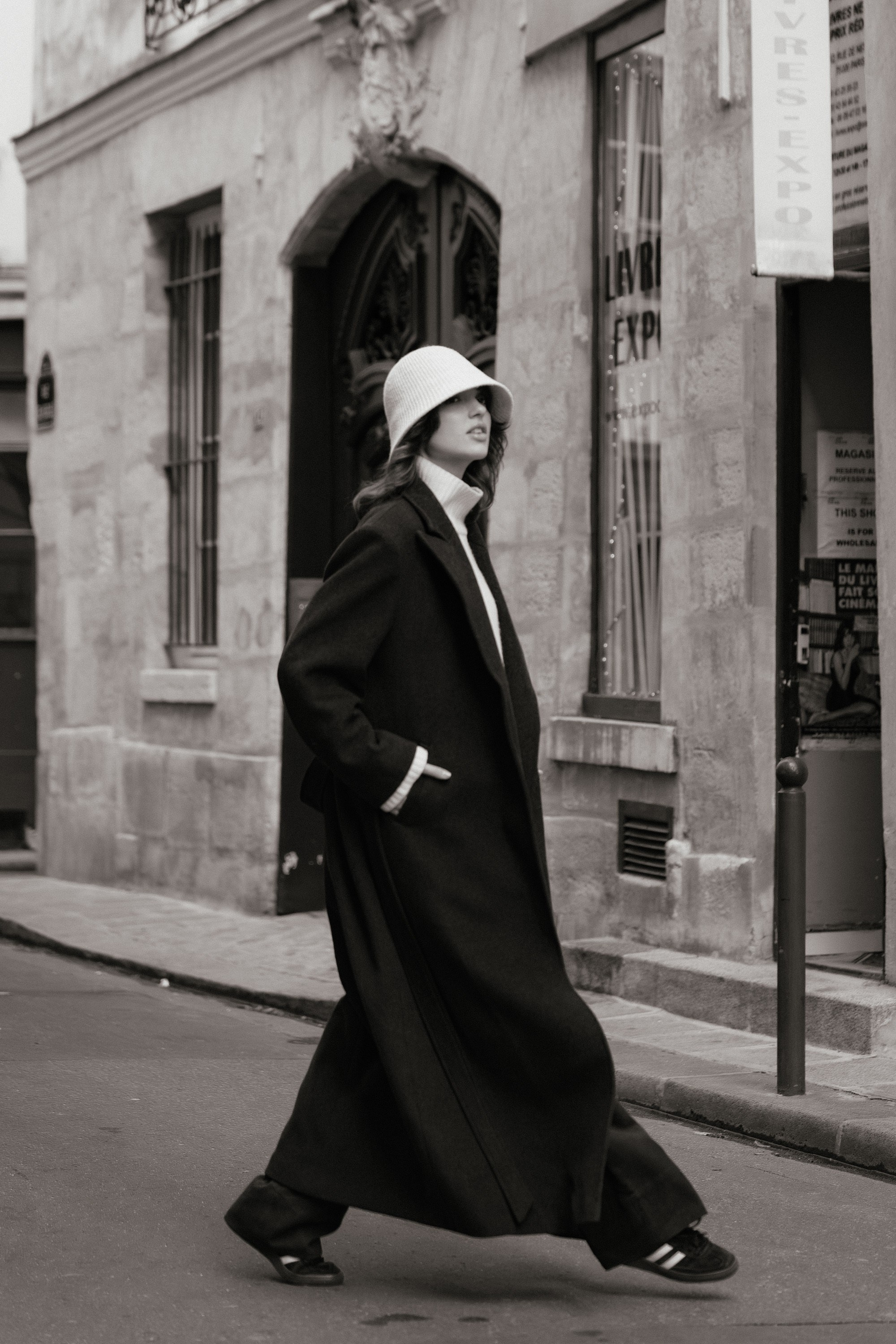 Solo Portrait Session: Seine. Paris Photographer & Videographer