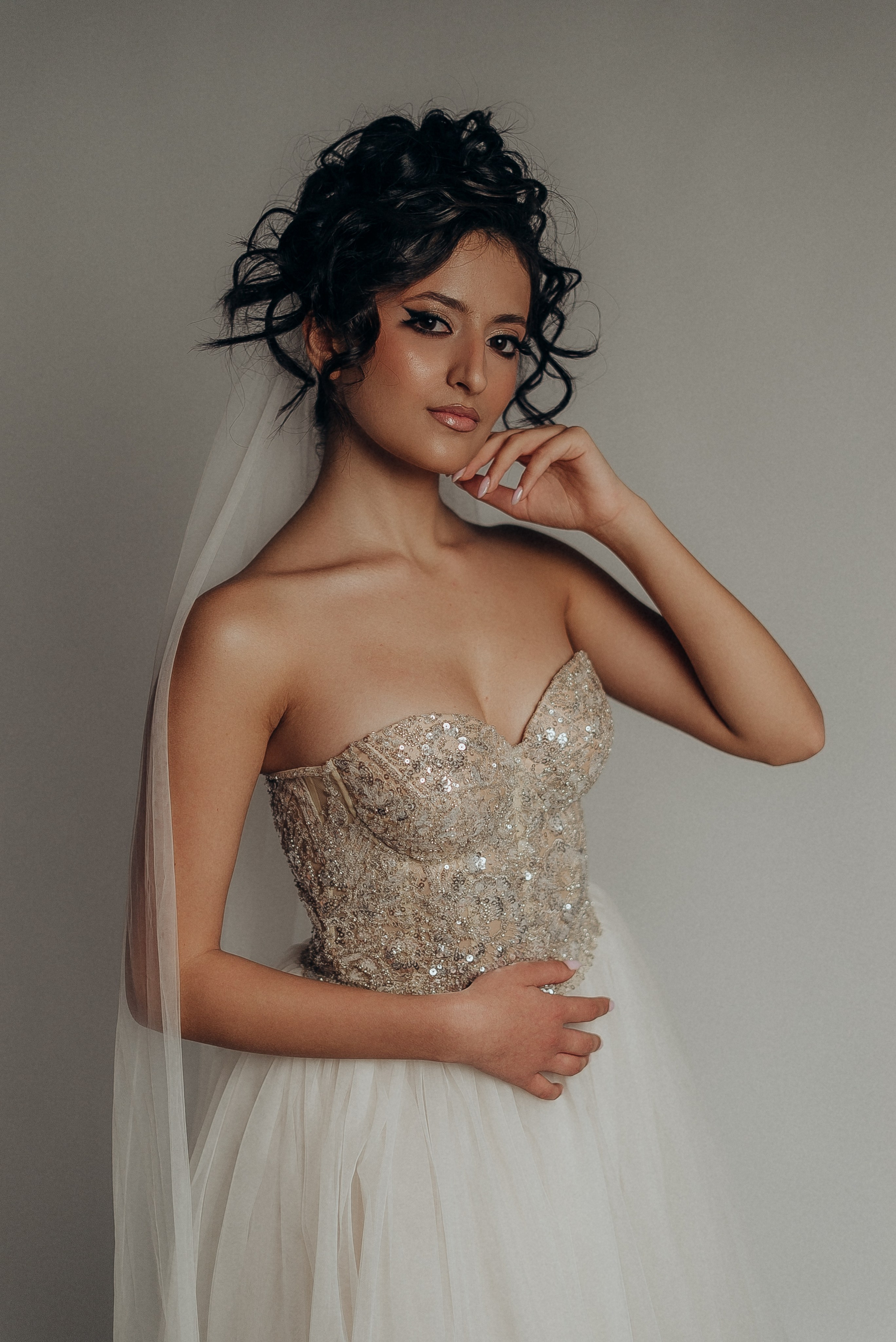 Съемка невесты в студии и ночью | Bride photography in the studio and at night. Портретный и семейный фотограф в Лимассоле Кипр Анна Руссу