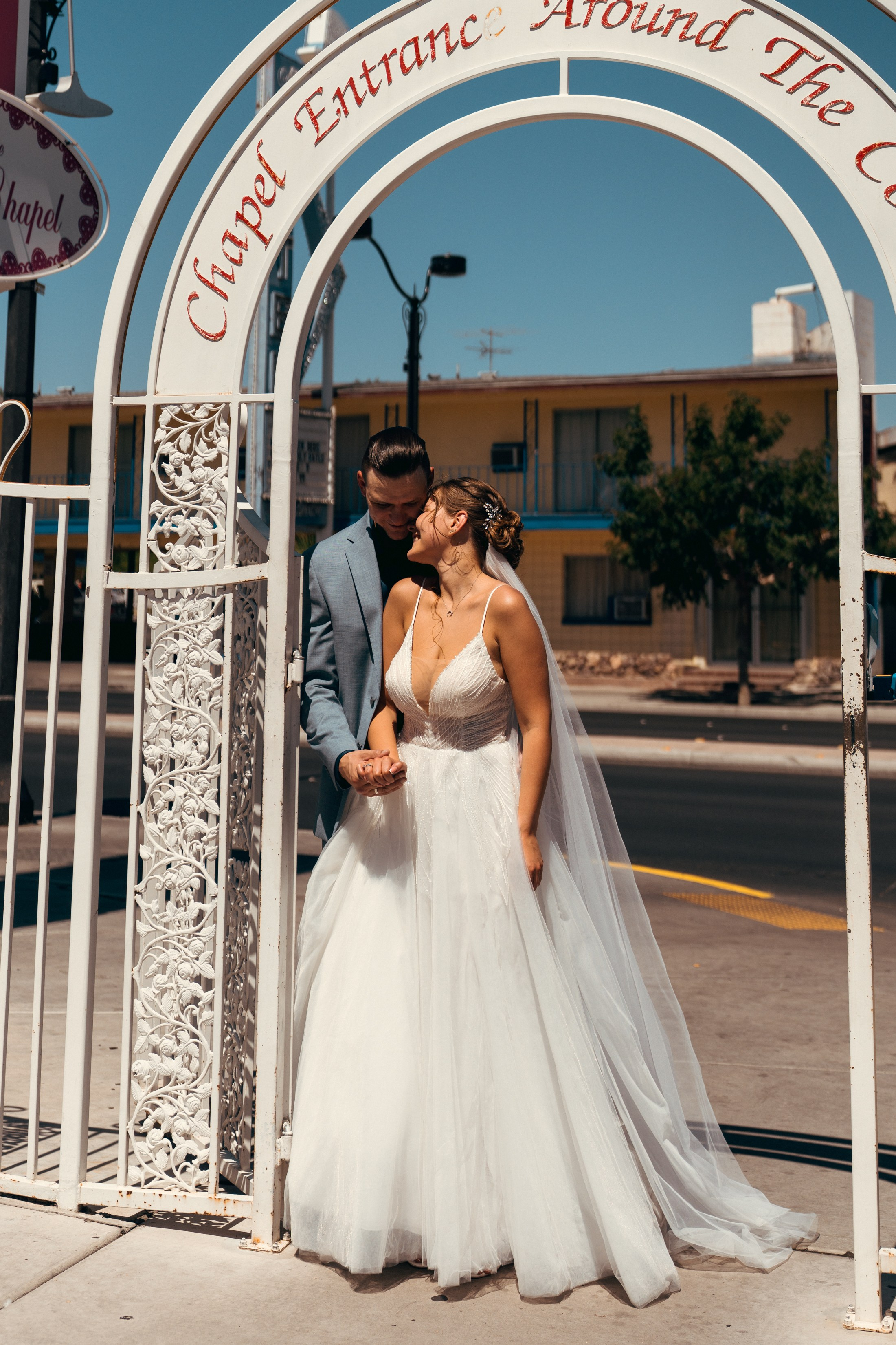 Anastasia&Alex. Wedding & elopement photographer Viktoriya Kravtsov. Las Vegas