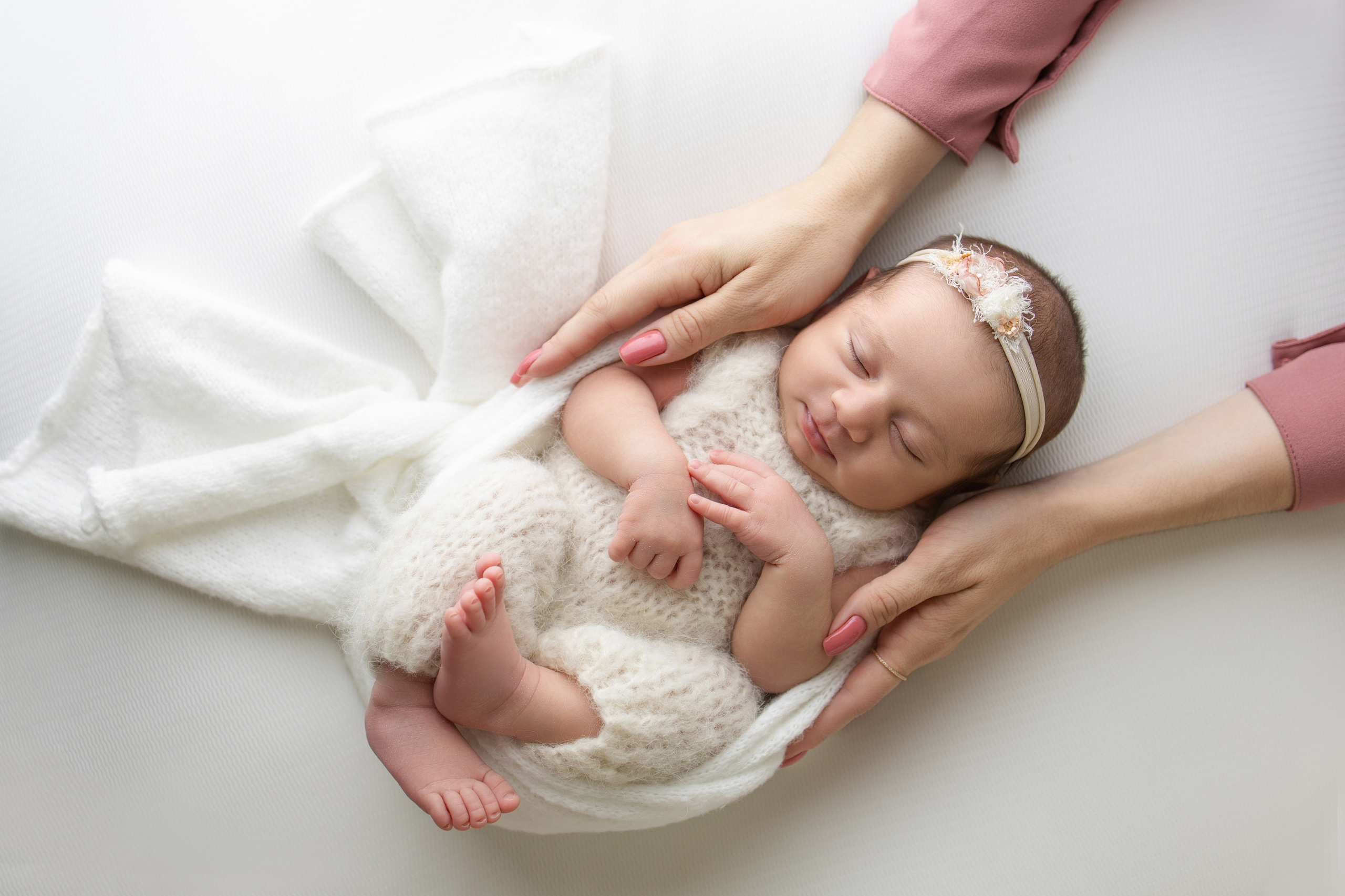 Ensaio Newborn Menina. Kelen Wehr Fotografia | Fotógrafa de Gestante e Newborn em São José dos Campos