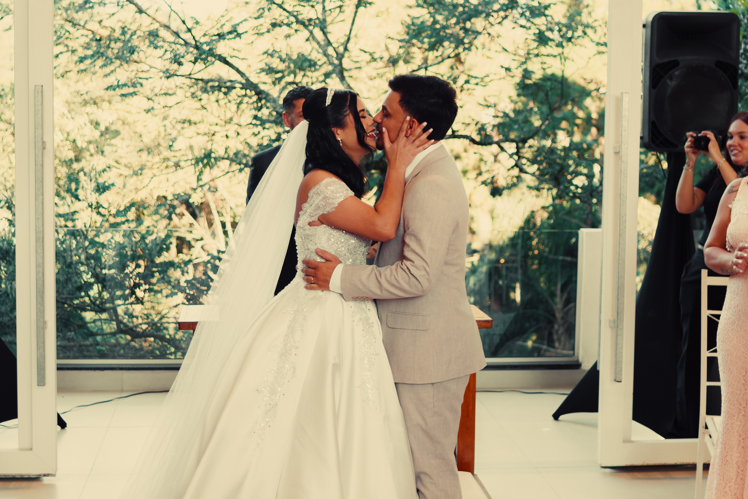 Mirela e Kelvin. Foto e vídeo para casamentos