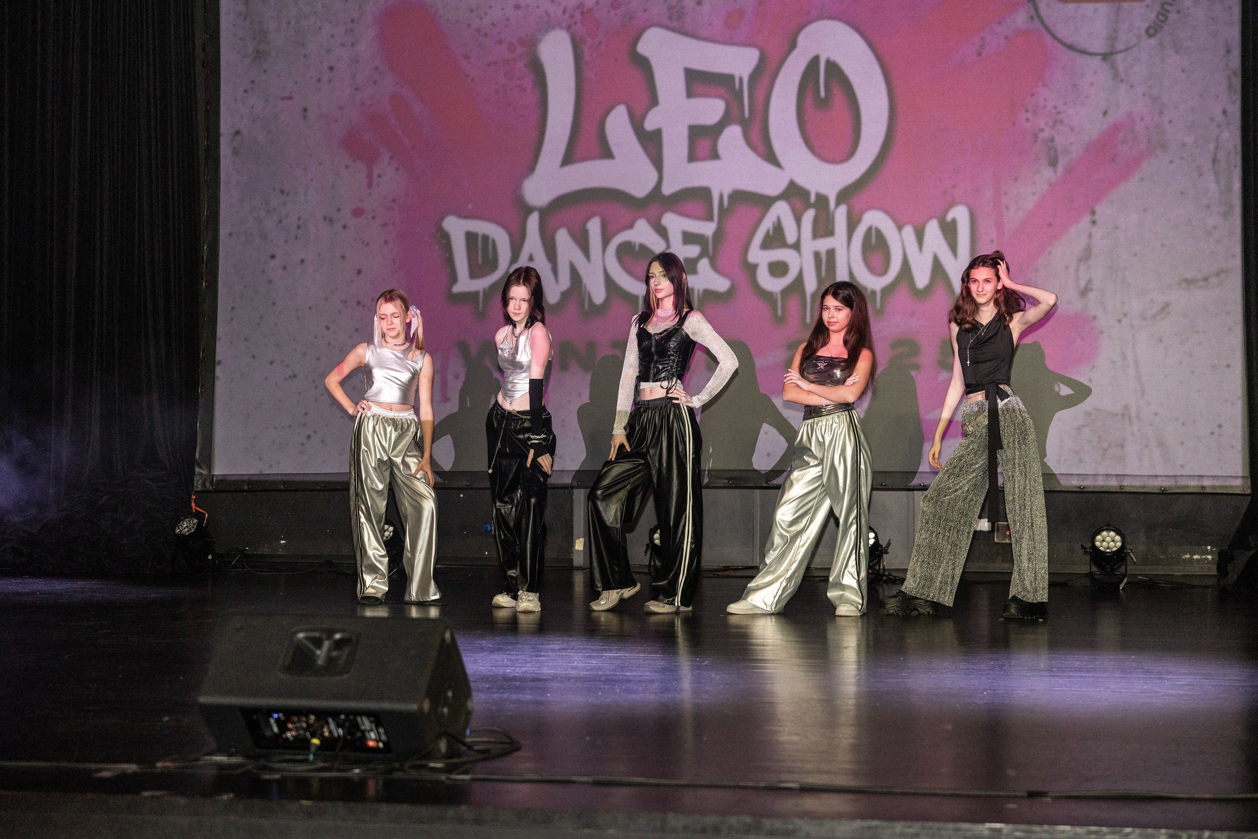 LEO DANCE SHOW WINTER 2025. Семейный и детский фотограф в Варшаве Мила Бобровская