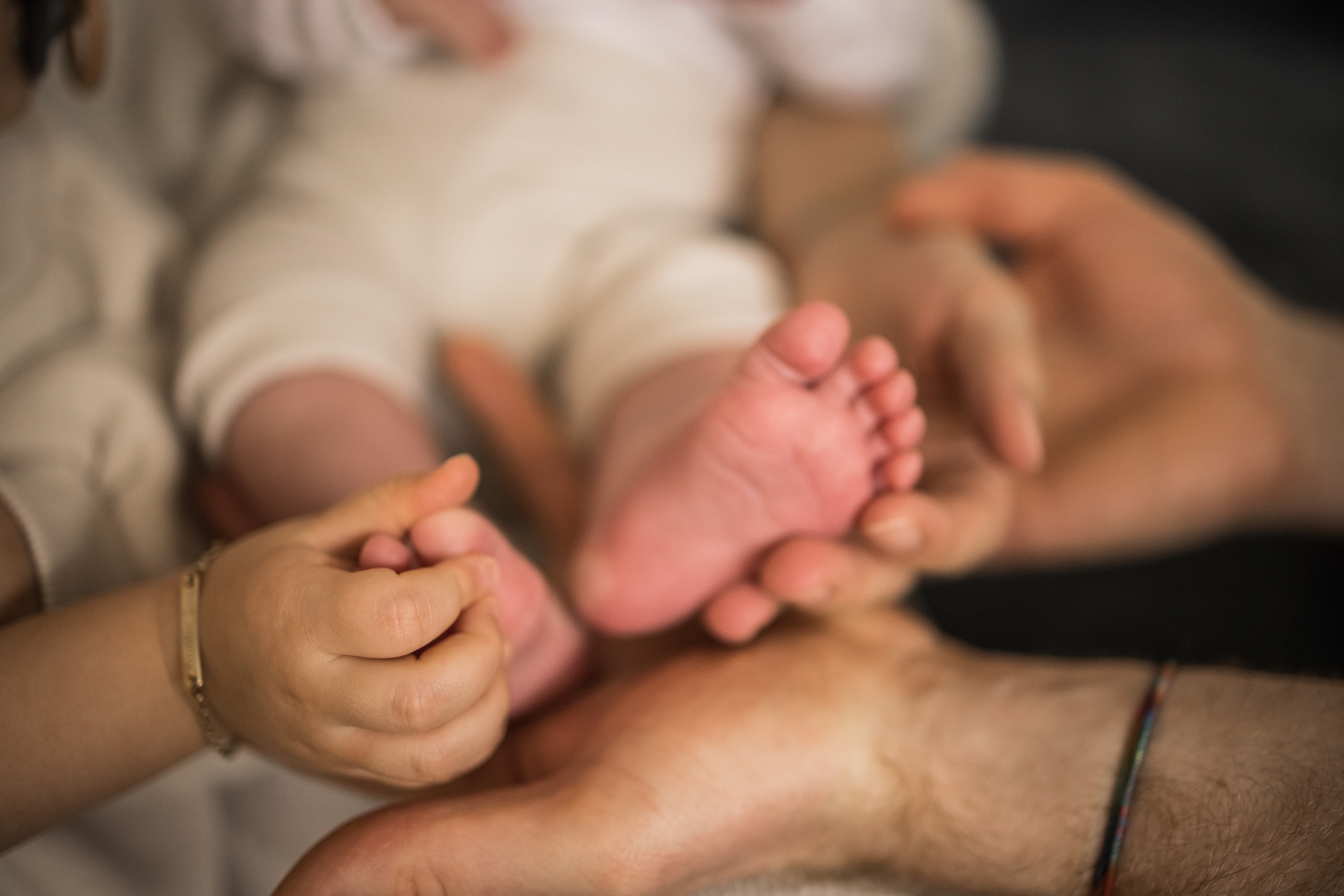 Sheryl & Tobias. Family photographer Zurich & Switzerland Daria Moore