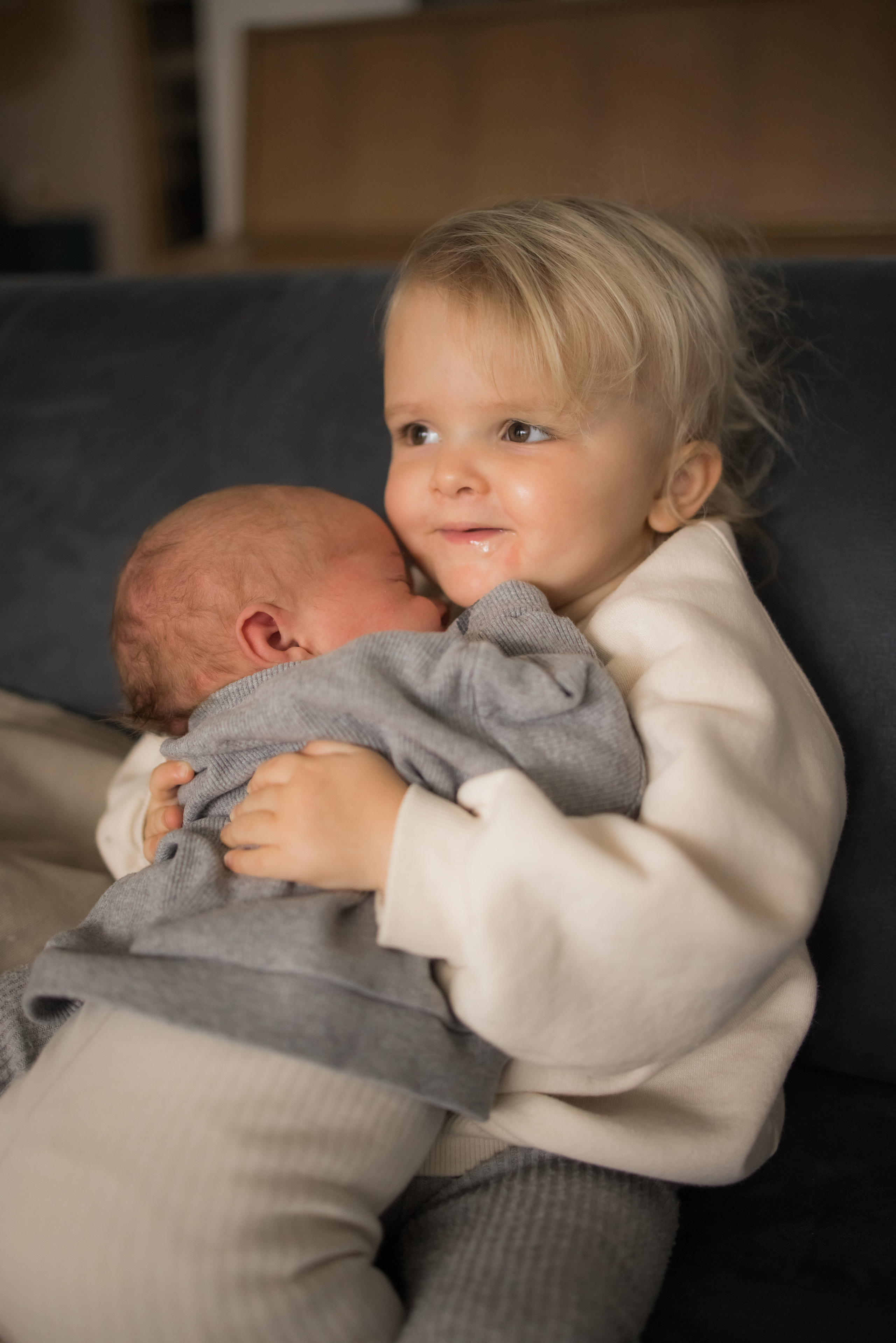 Sheryl & Tobias. Family photographer Zurich & Switzerland Daria Moore