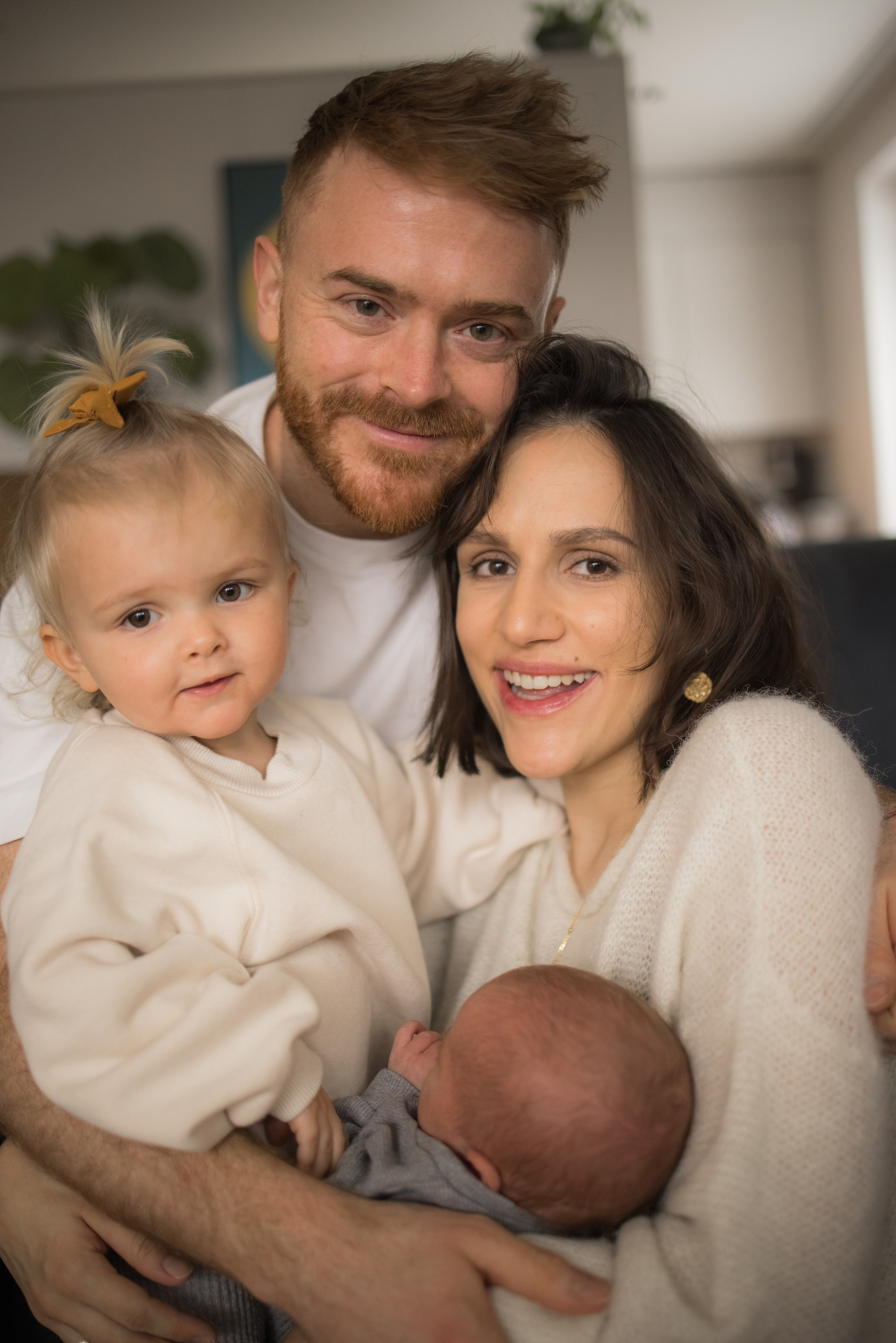 Sheryl & Tobias. Family photographer Zurich & Switzerland Daria Moore