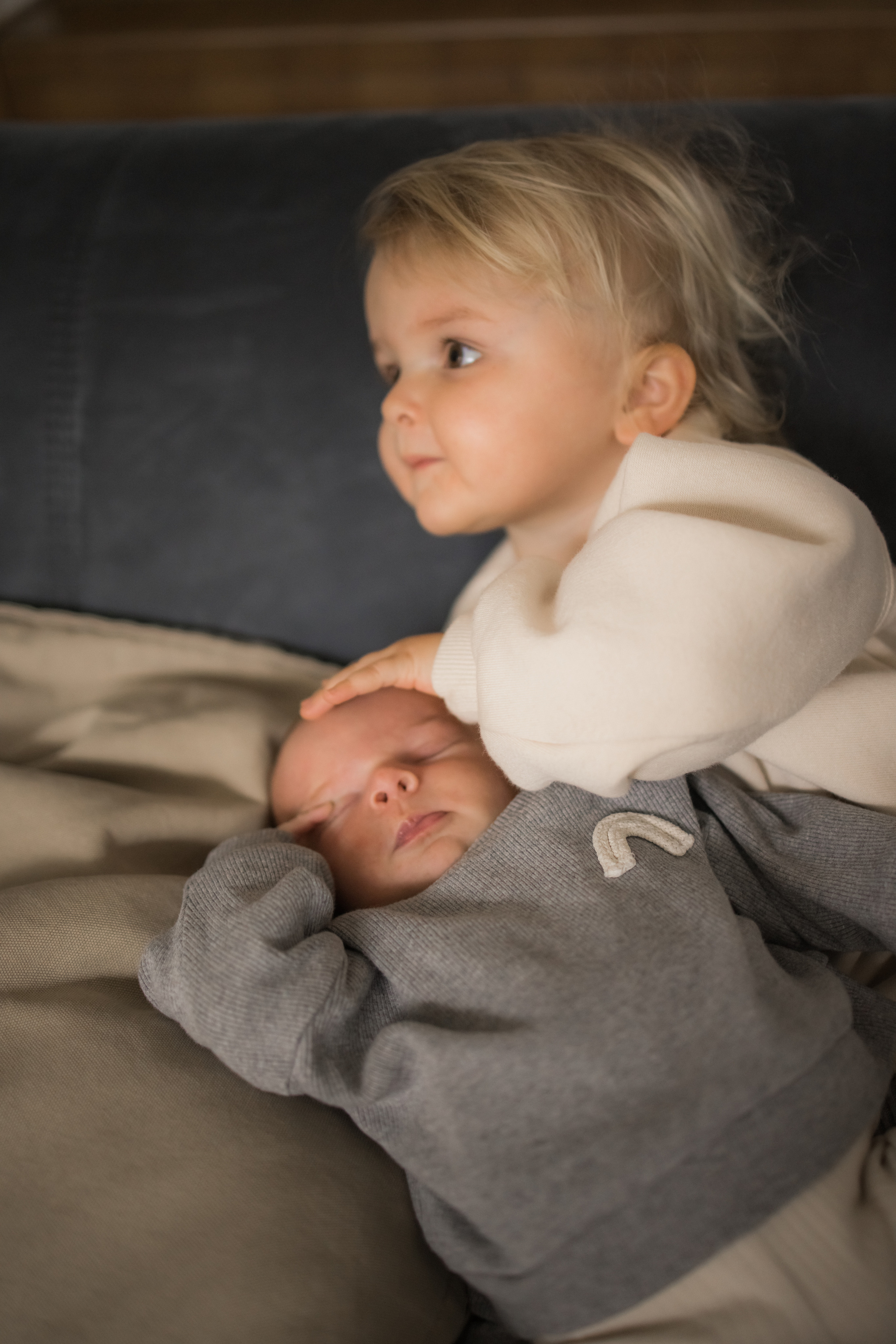 Sheryl & Tobias. Family photographer Zurich & Switzerland Daria Moore