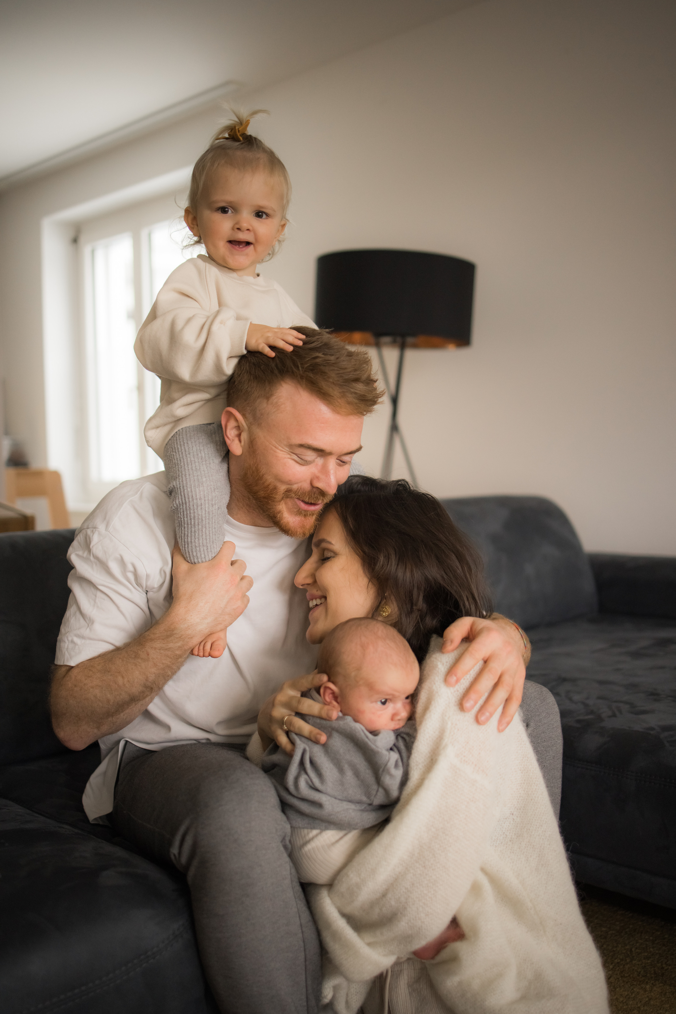 Sheryl & Tobias. Family photographer Zurich & Switzerland Daria Moore