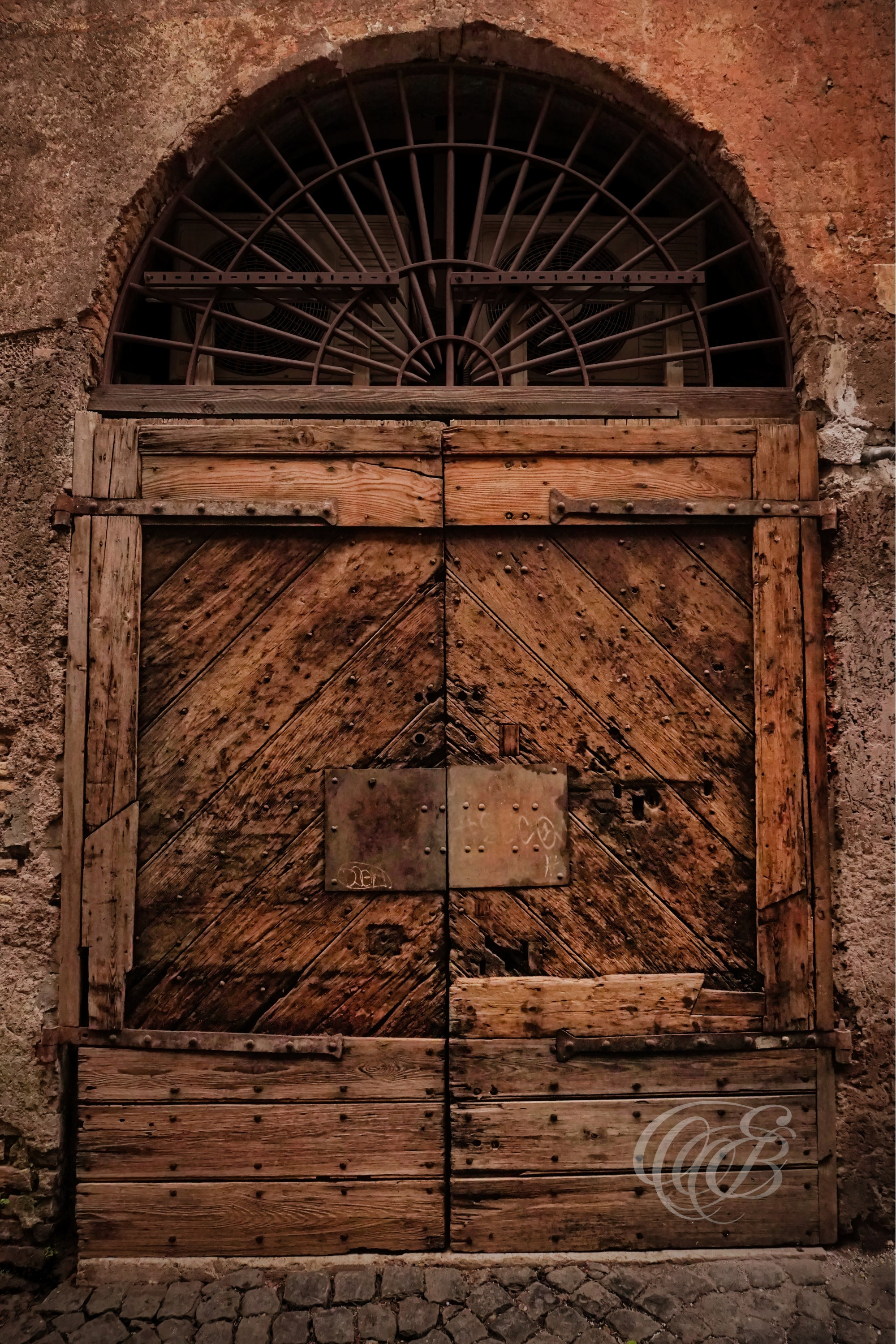 Photography of Italy — Old Weathered Door in Trastevere, Rome — Eduardo Bartoli Fine Art & Travel Photography