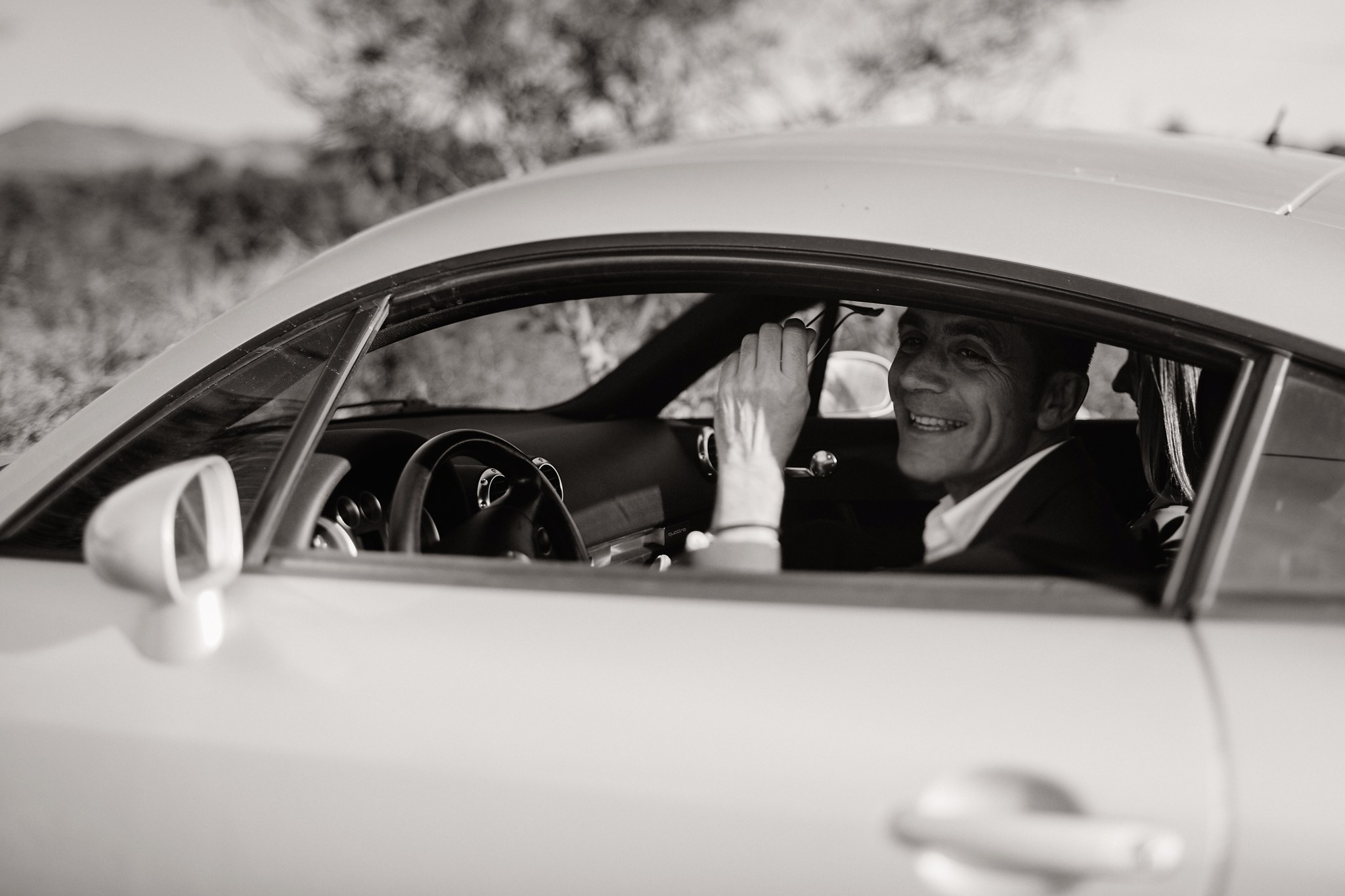 Ronalds & Svetlana, Crete. Denny Savon — Photographer in Santorini | Weddings, Love Stories & Flying Dress