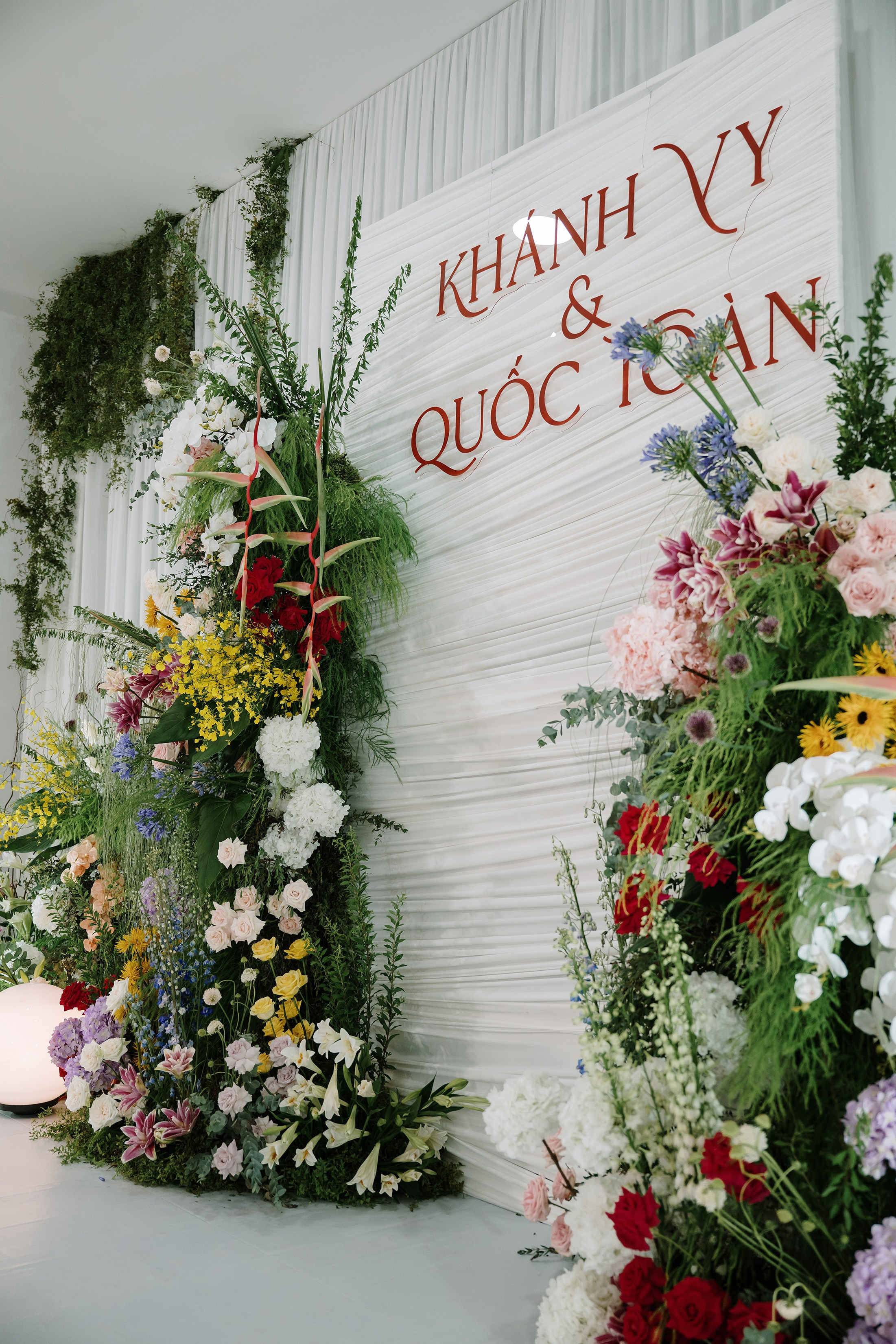 TOAN & VY / Wedding Journalism. Saigon Wedding Present | Art Beyond Moments