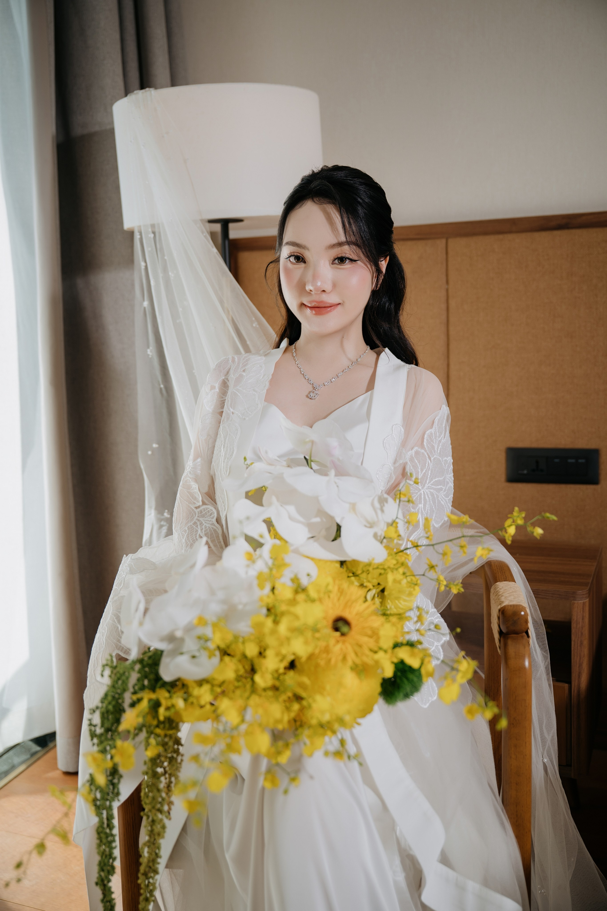 DUC HOANG & HUONG ANH / The Vows. Saigon Wedding Present | Art Beyond Moments