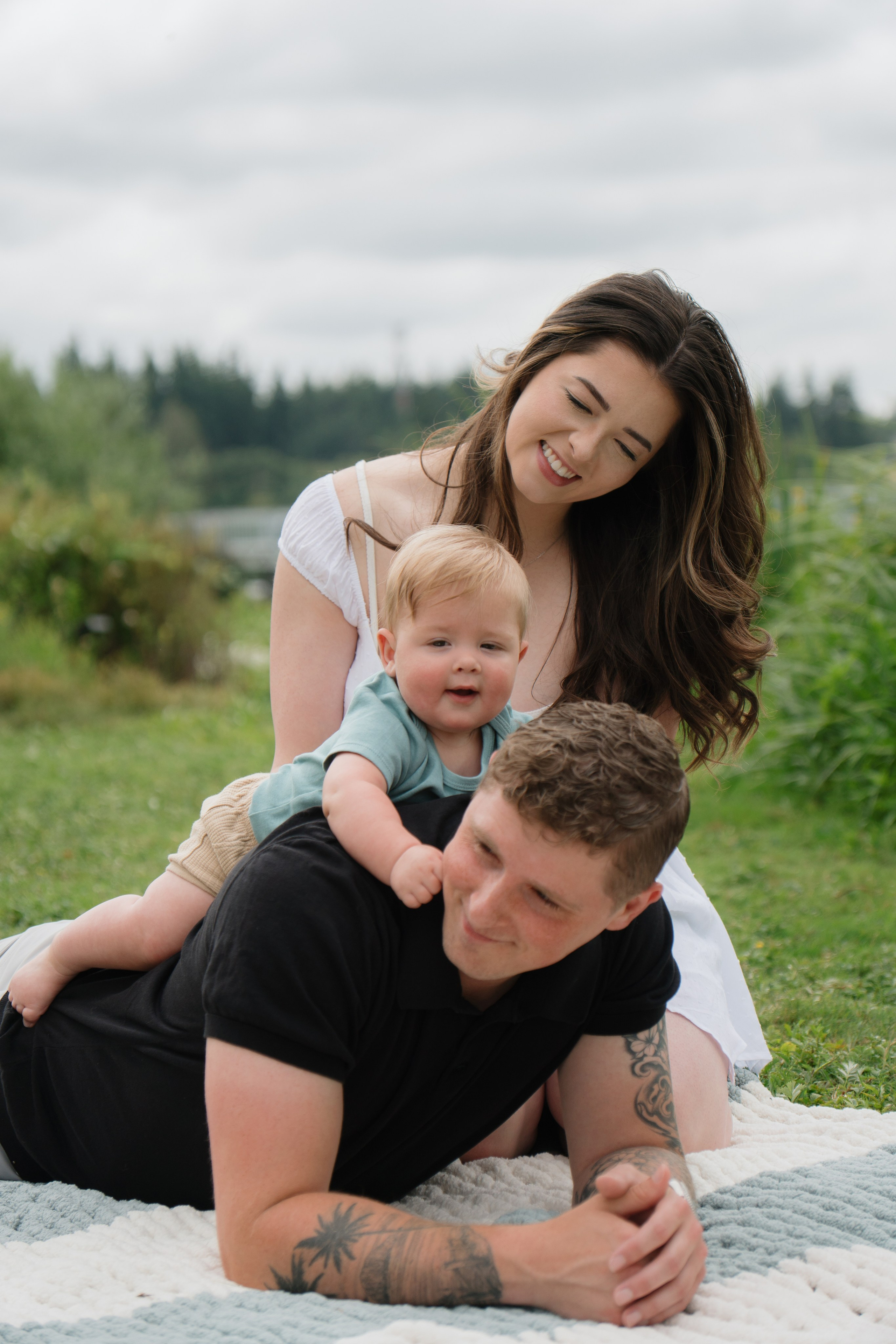Austin’s family. Photographer in Washington Sophia D