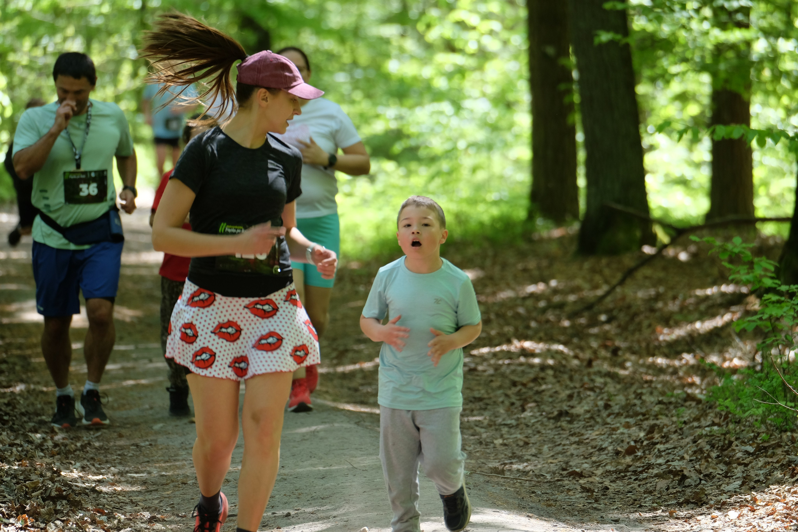 Aleksandryjska Piątka po lesie. Main